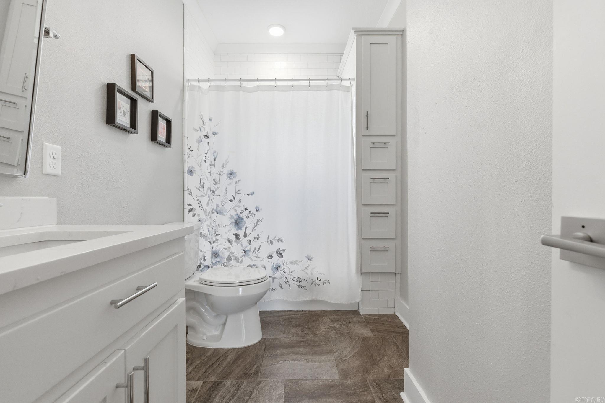 PULASKI HEIGHTS - Residential