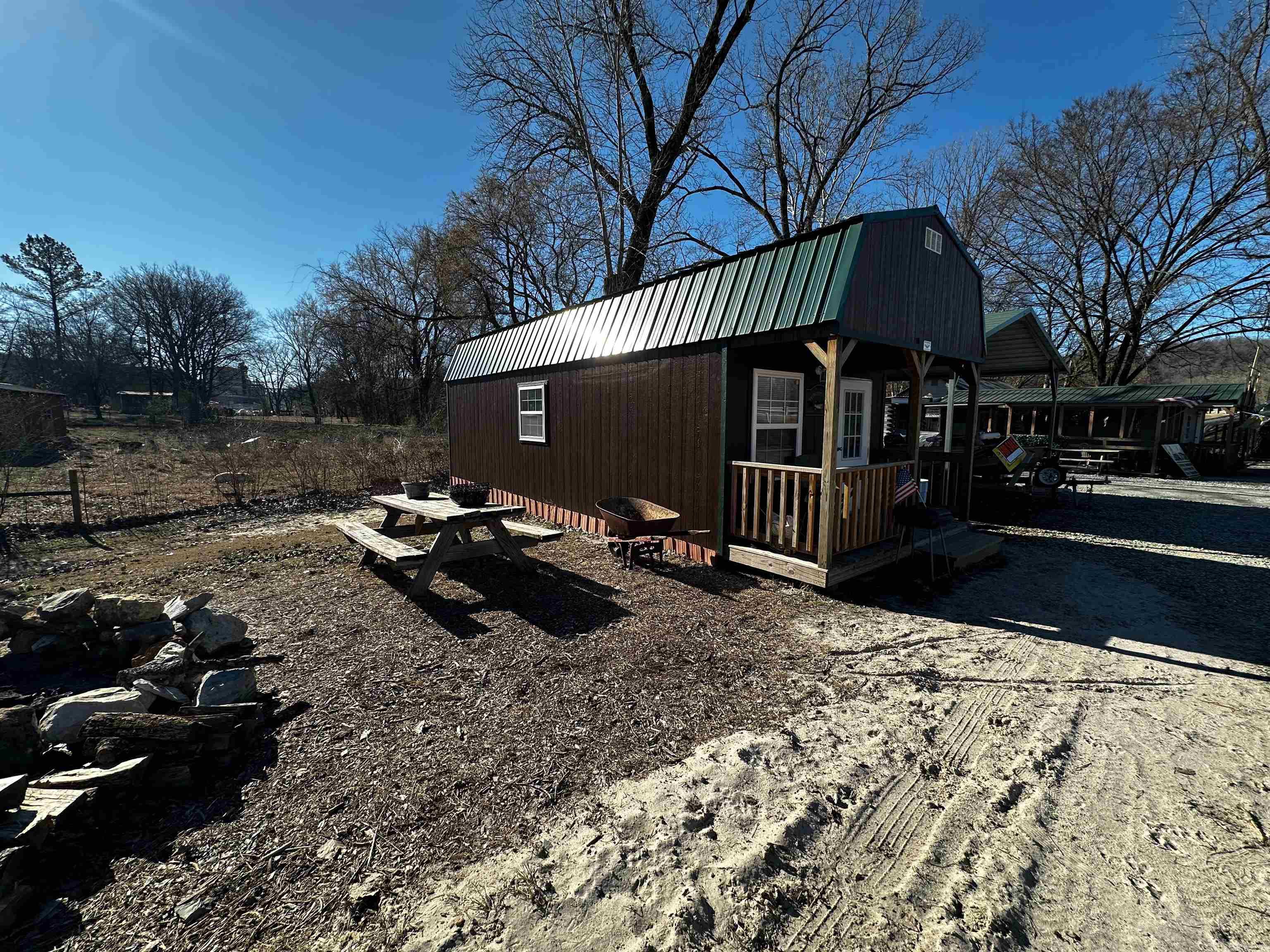 ORIGINAL TOWN - GUION - Commercial Sale