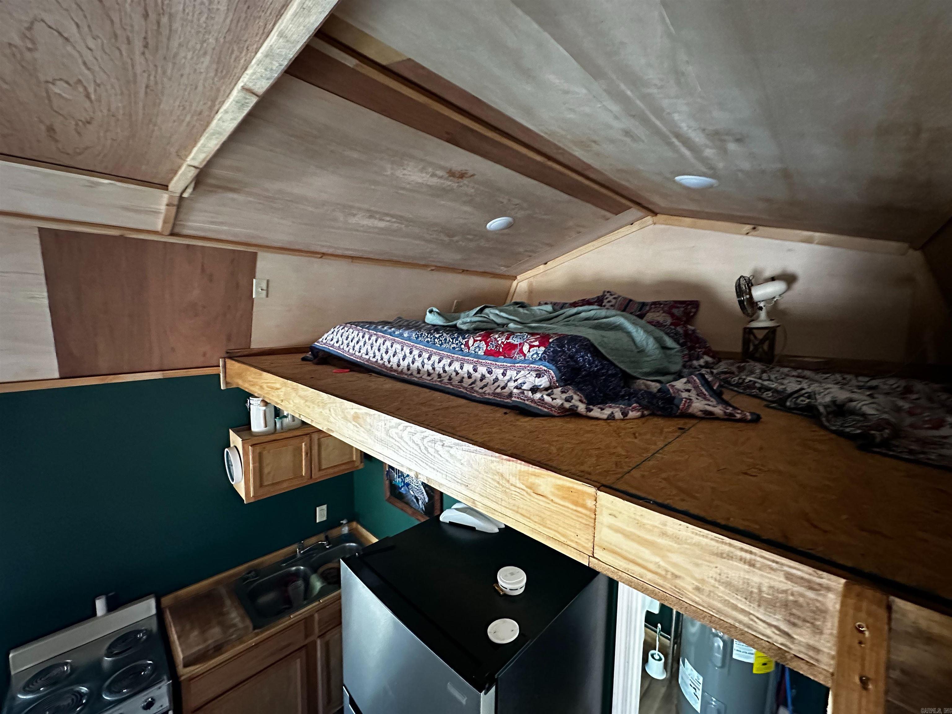 ORIGINAL TOWN - GUION - Commercial Sale