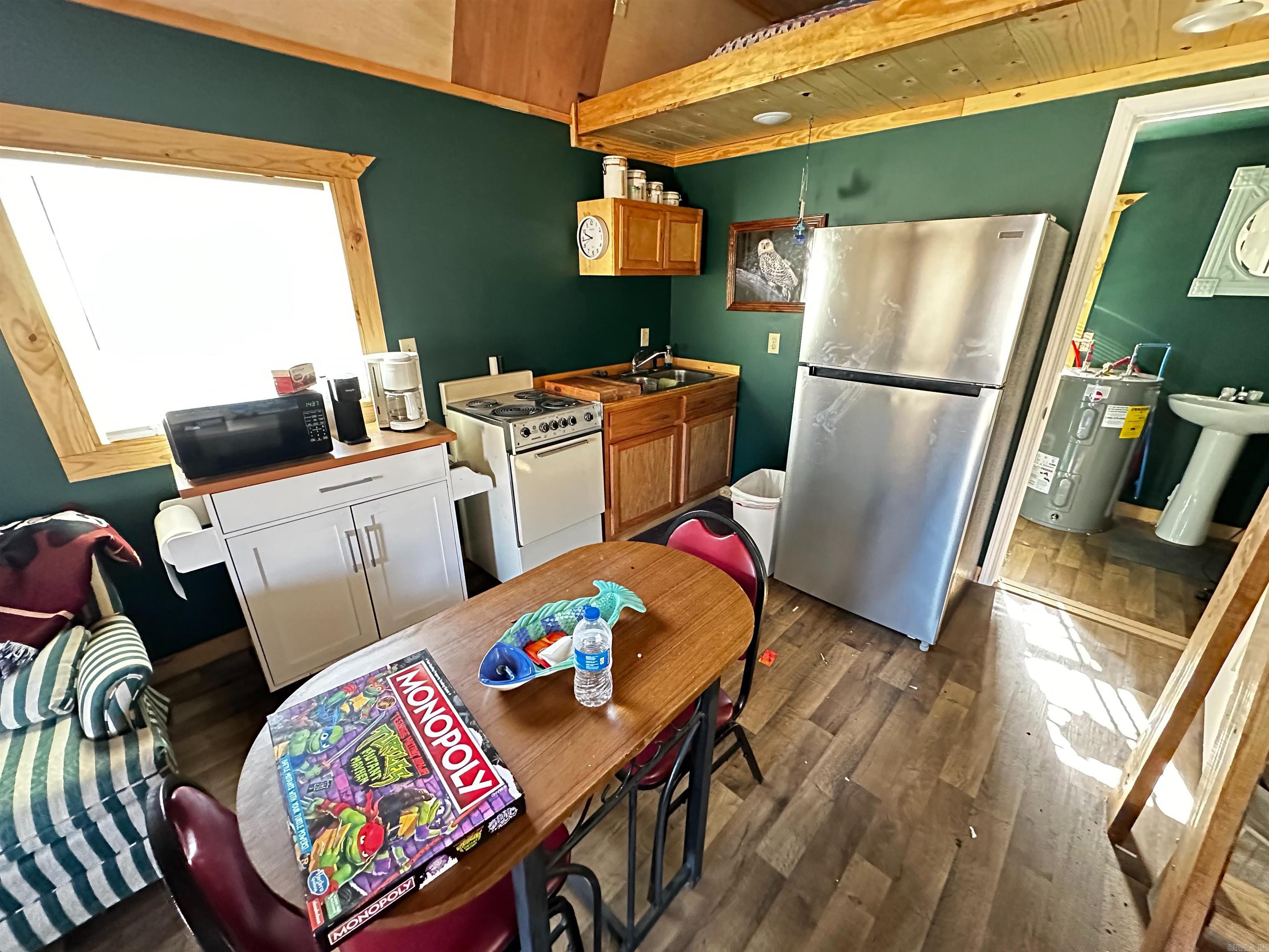 ORIGINAL TOWN - GUION - Commercial Sale