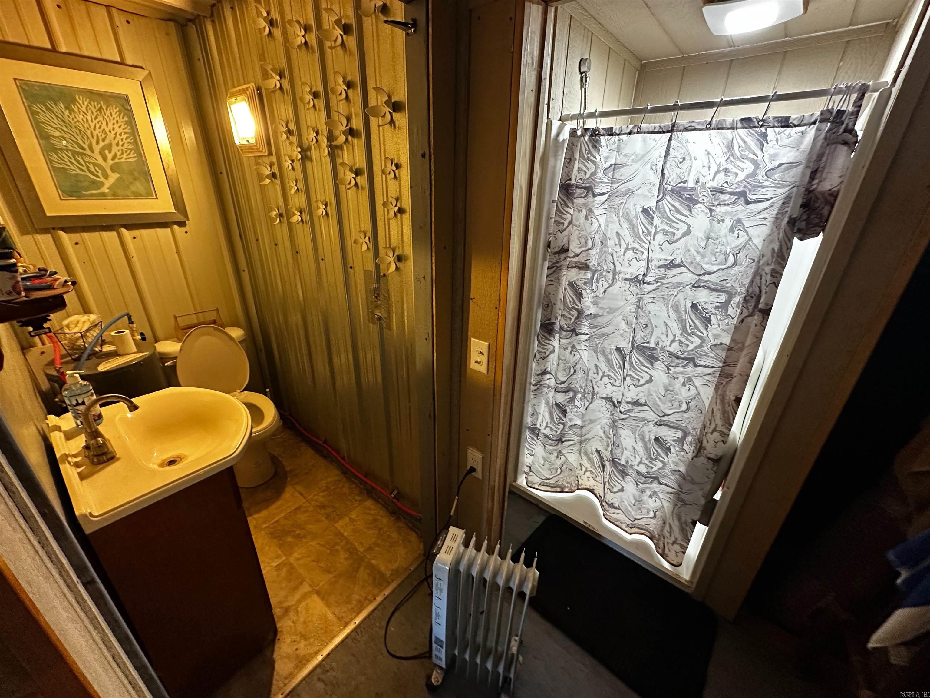 ORIGINAL TOWN - GUION - Commercial Sale