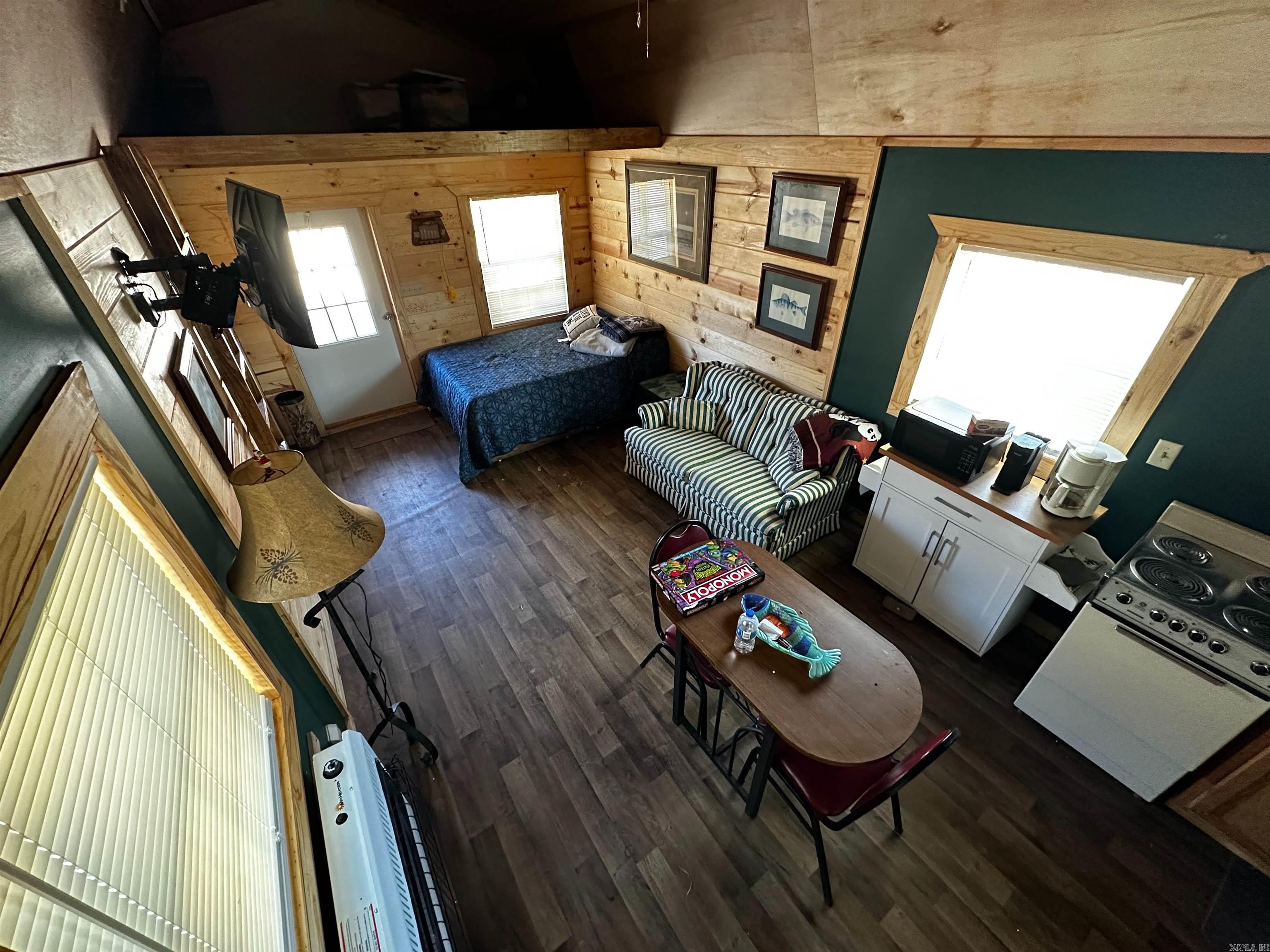 ORIGINAL TOWN - GUION - Commercial Sale