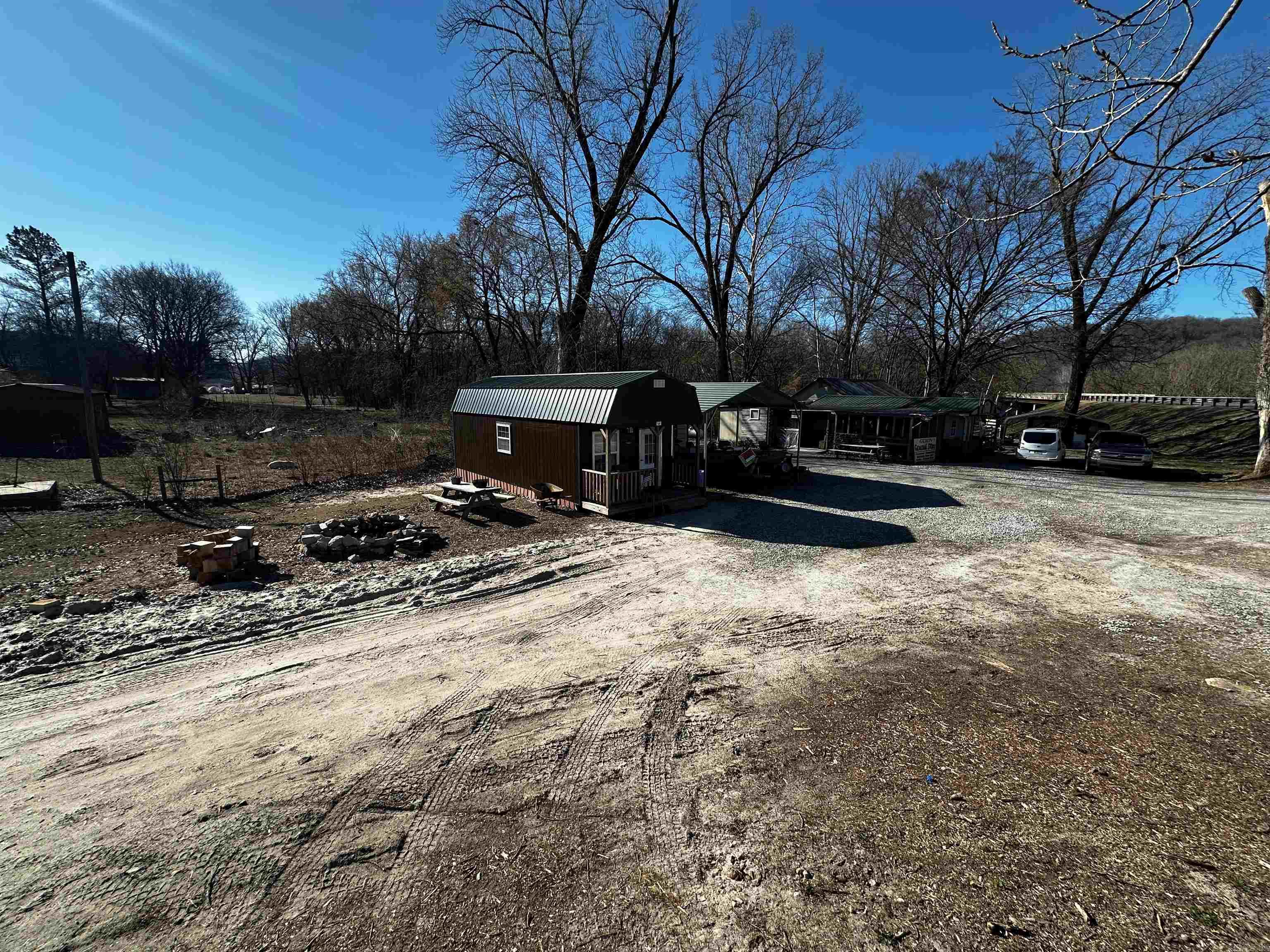 ORIGINAL TOWN - GUION - Commercial Sale