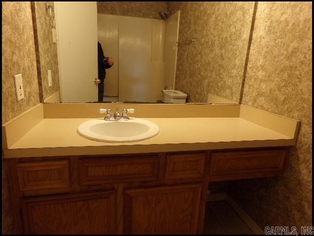 Rolling Oaks - Residential Lease