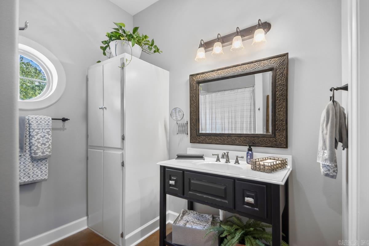 BROOKHAVEN ESTATES - Residential