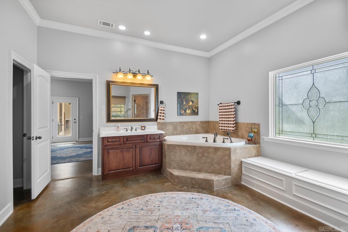 BROOKHAVEN ESTATES - Residential