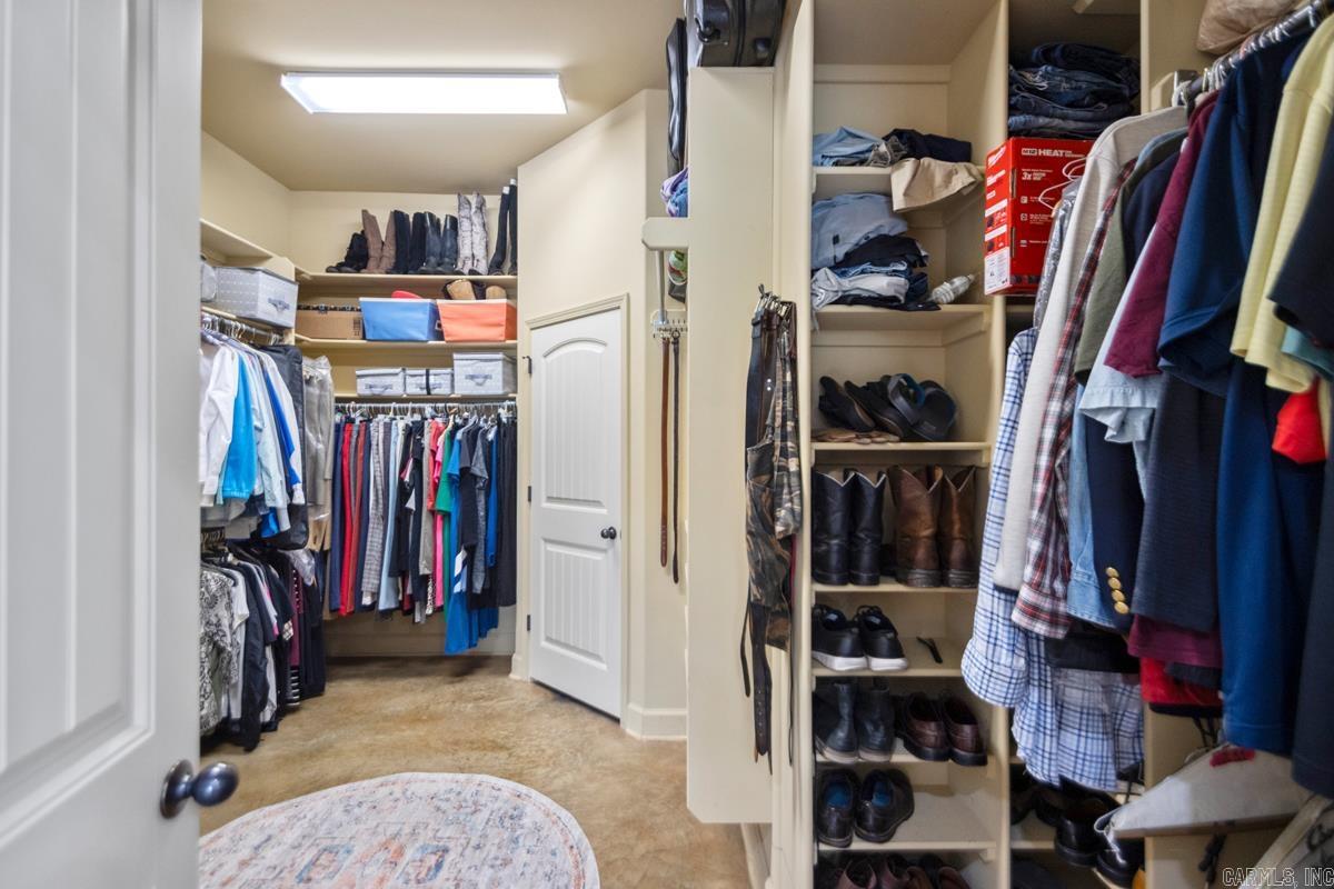 BROOKHAVEN ESTATES - Residential