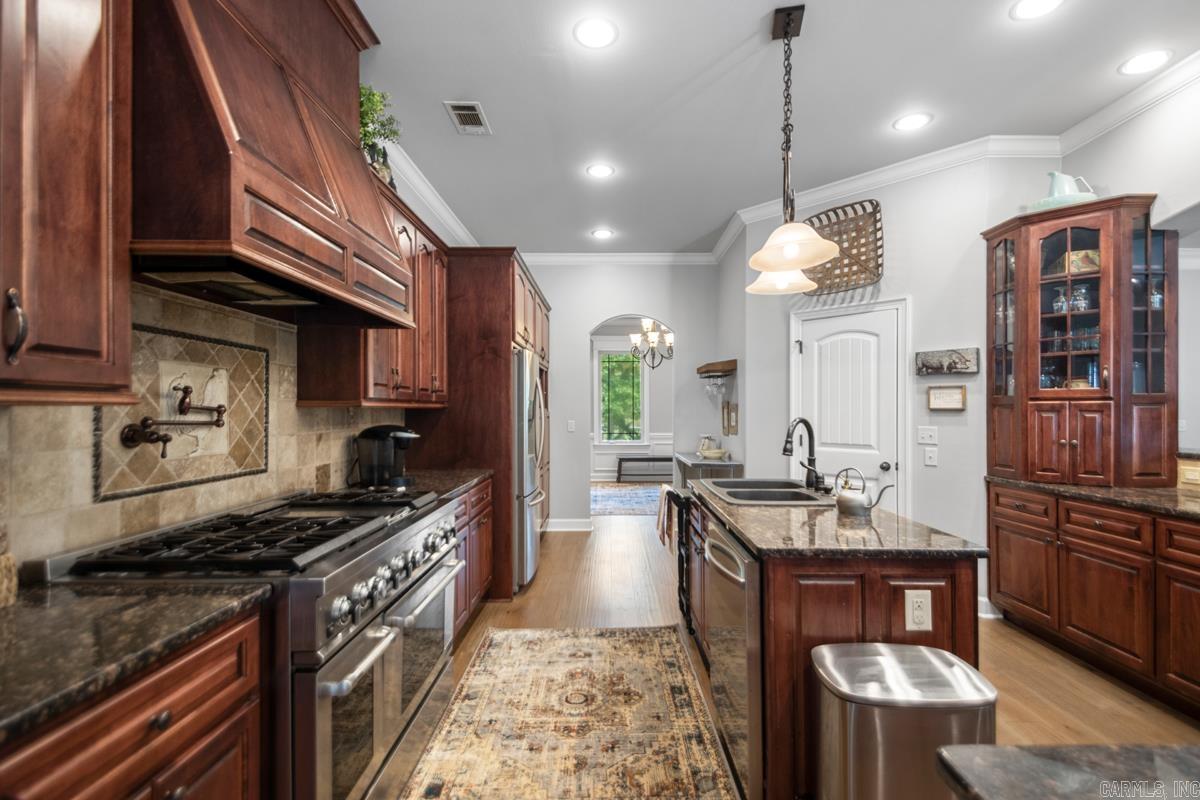 BROOKHAVEN ESTATES - Residential