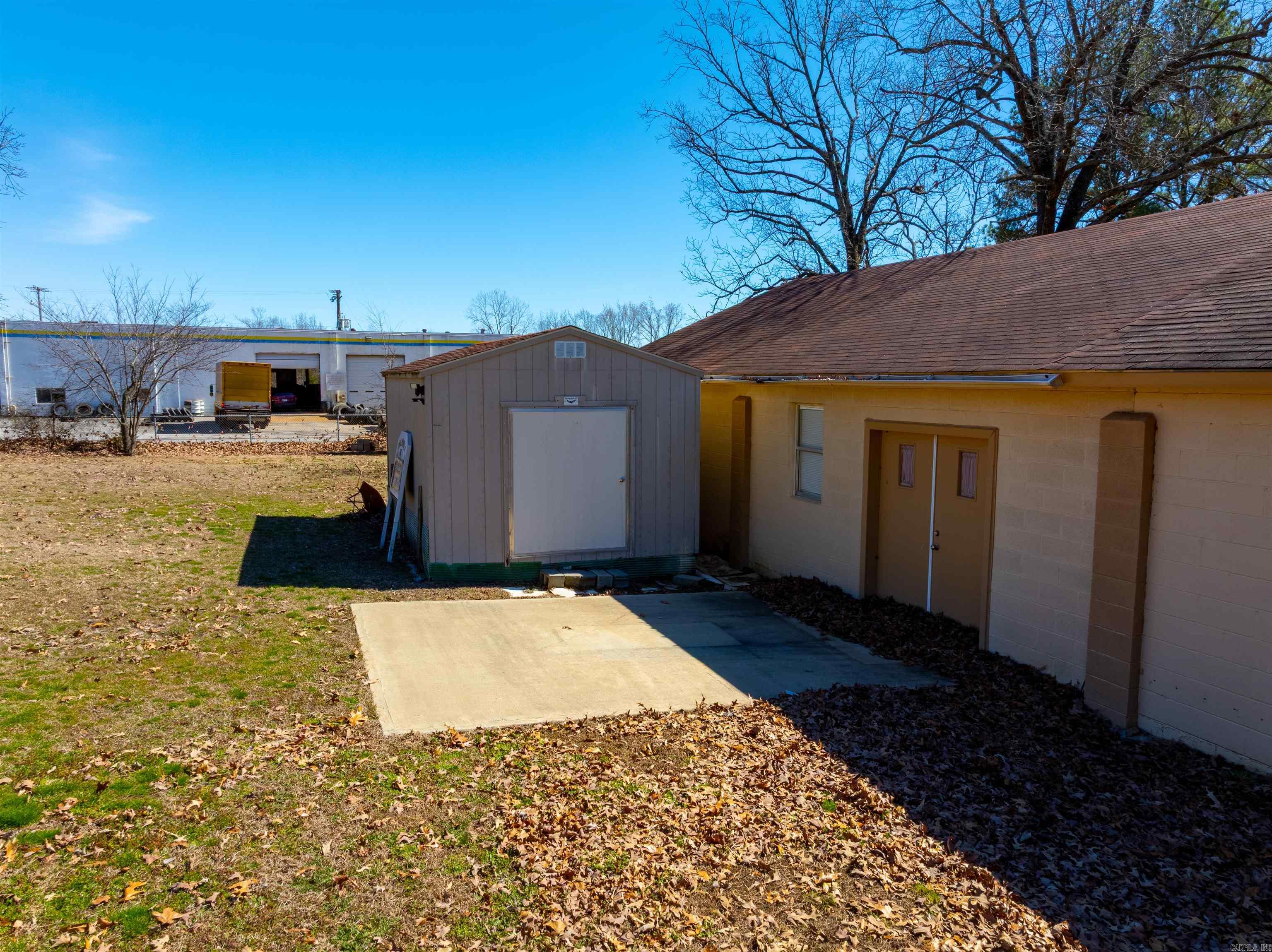 SOUTHSIDE M&B - Residential