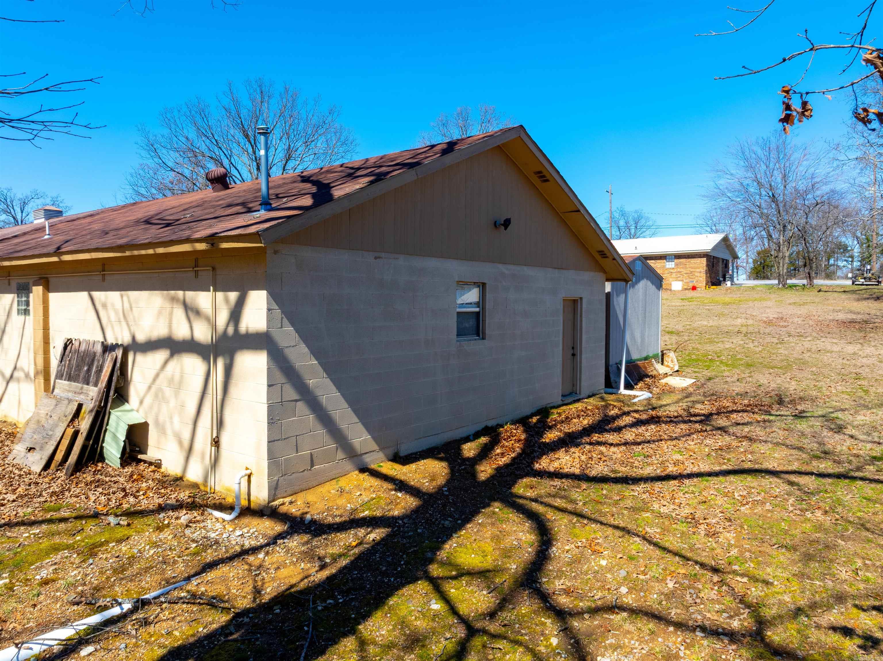 SOUTHSIDE M&B - Residential