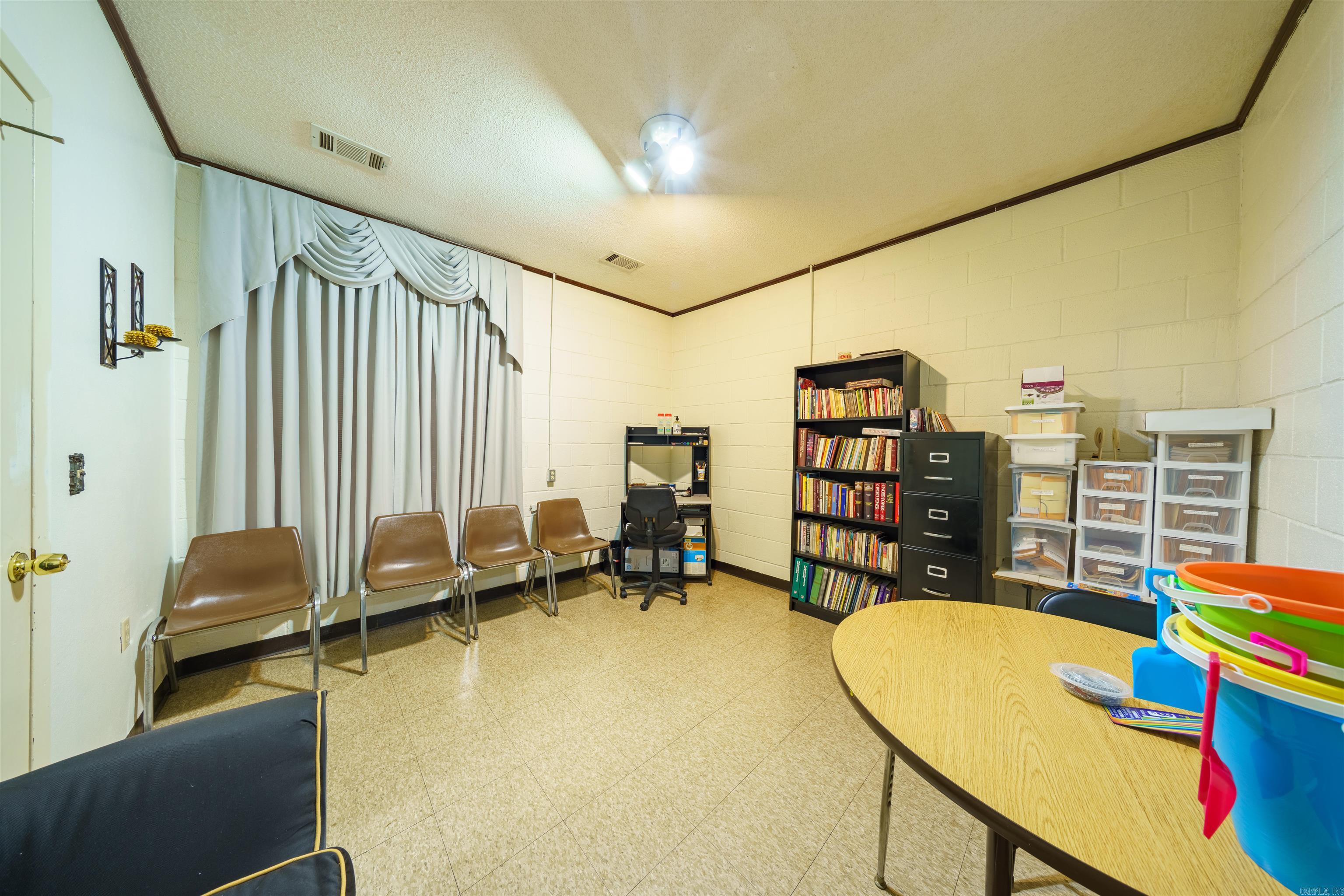 SOUTHSIDE M&B - Residential