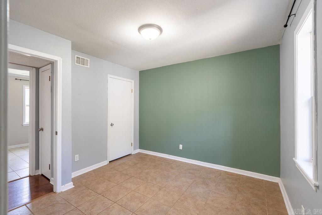 Meadowbrook I - Residential