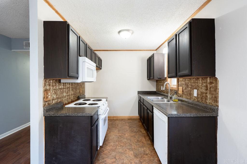 Meadowbrook I - Residential