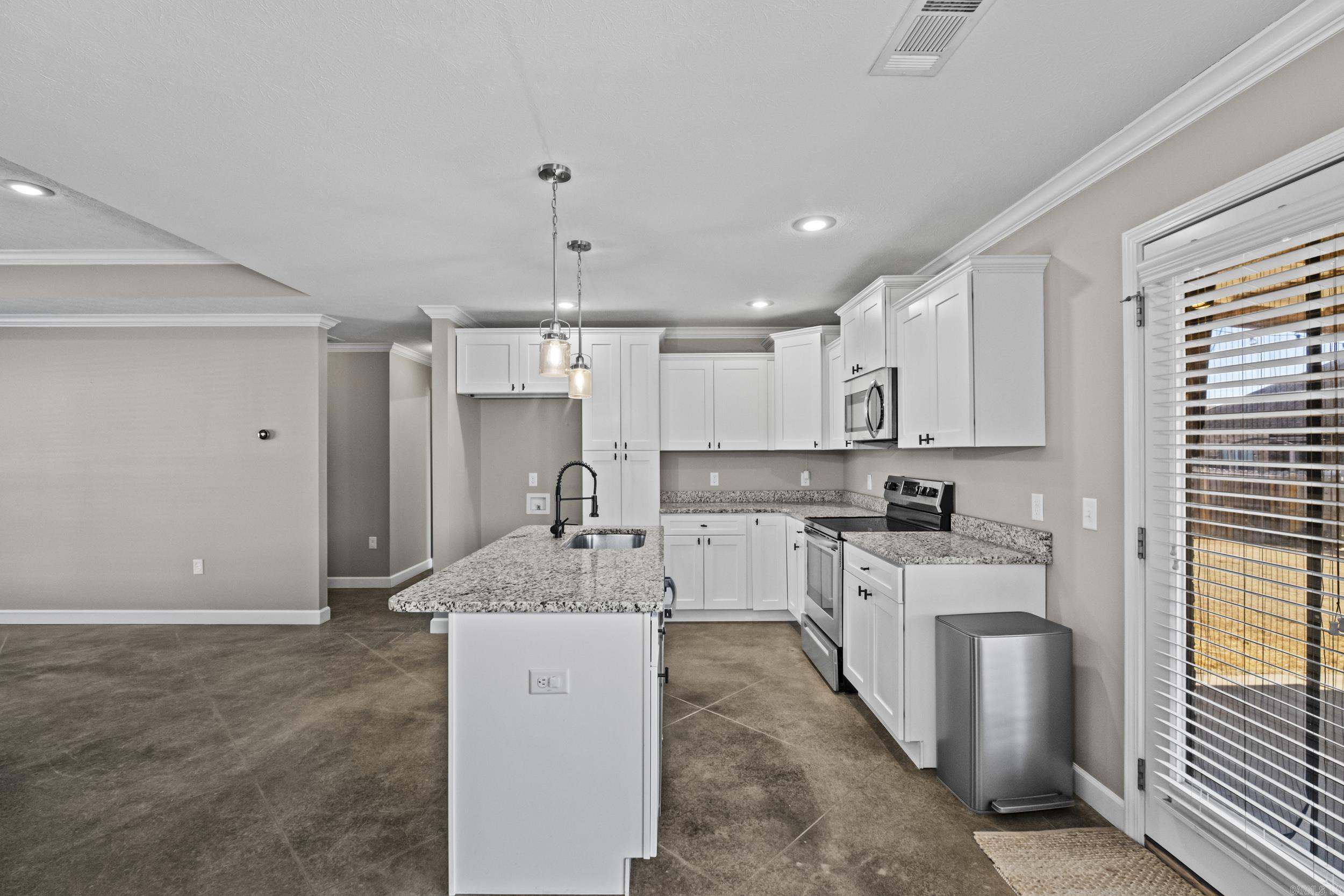 Makenna Cove - Residential