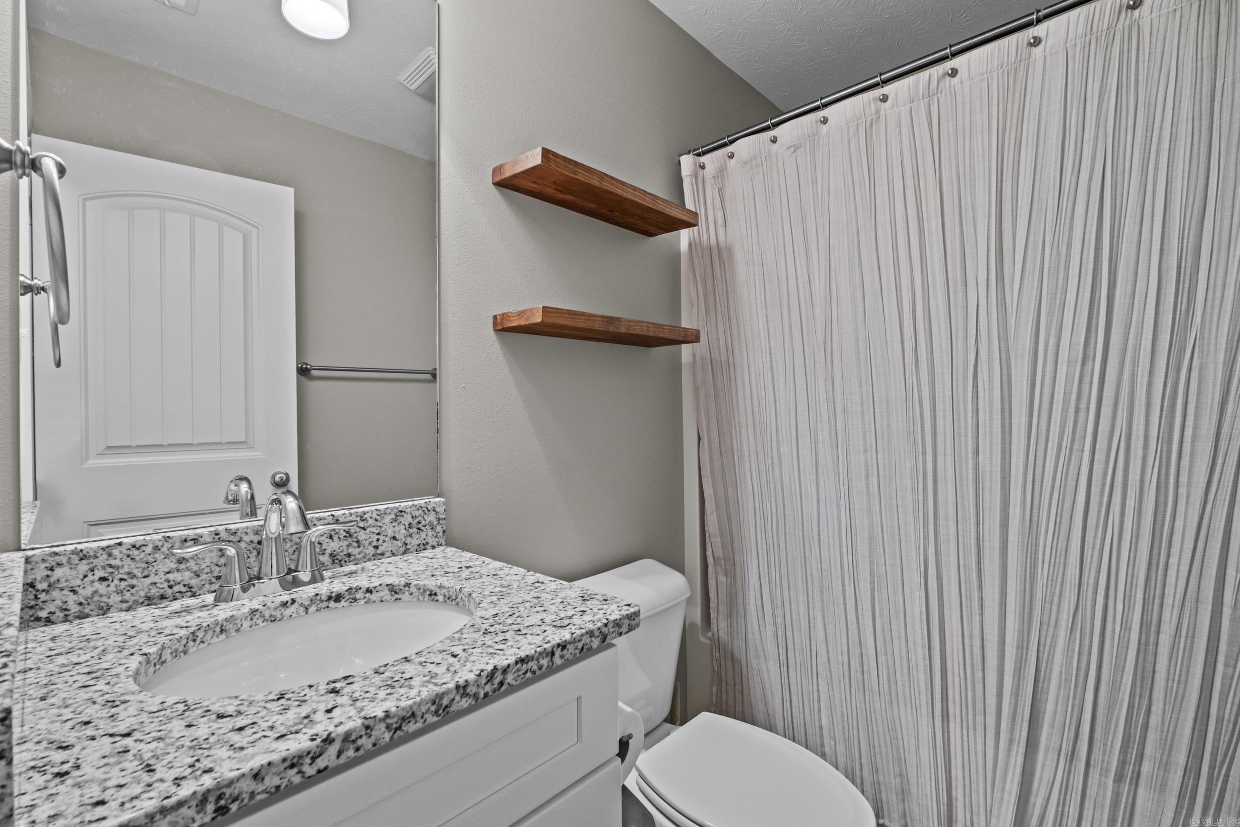 Makenna Cove - Residential