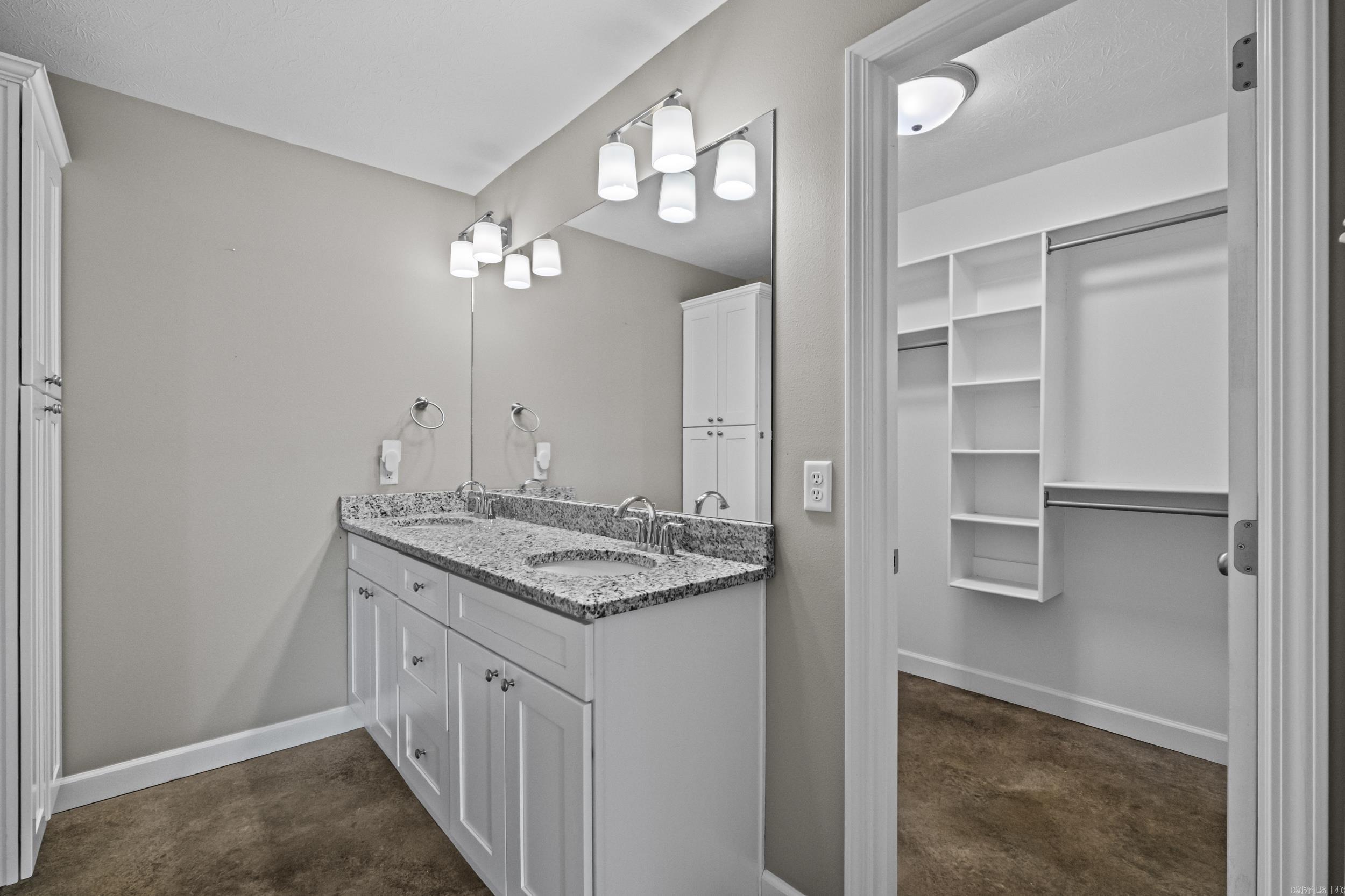 Makenna Cove - Residential