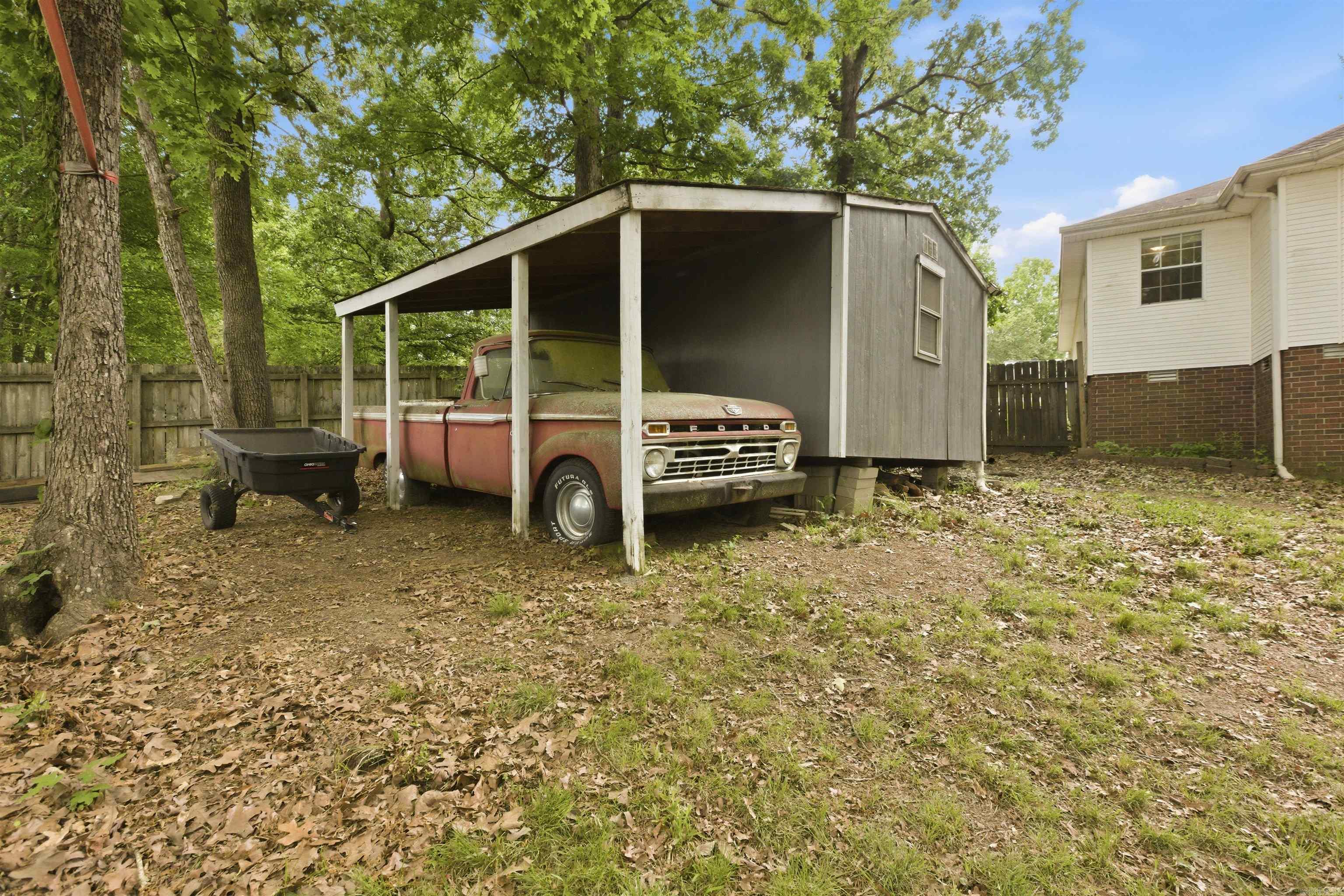 NORTH RIDGE ADDN - Residential