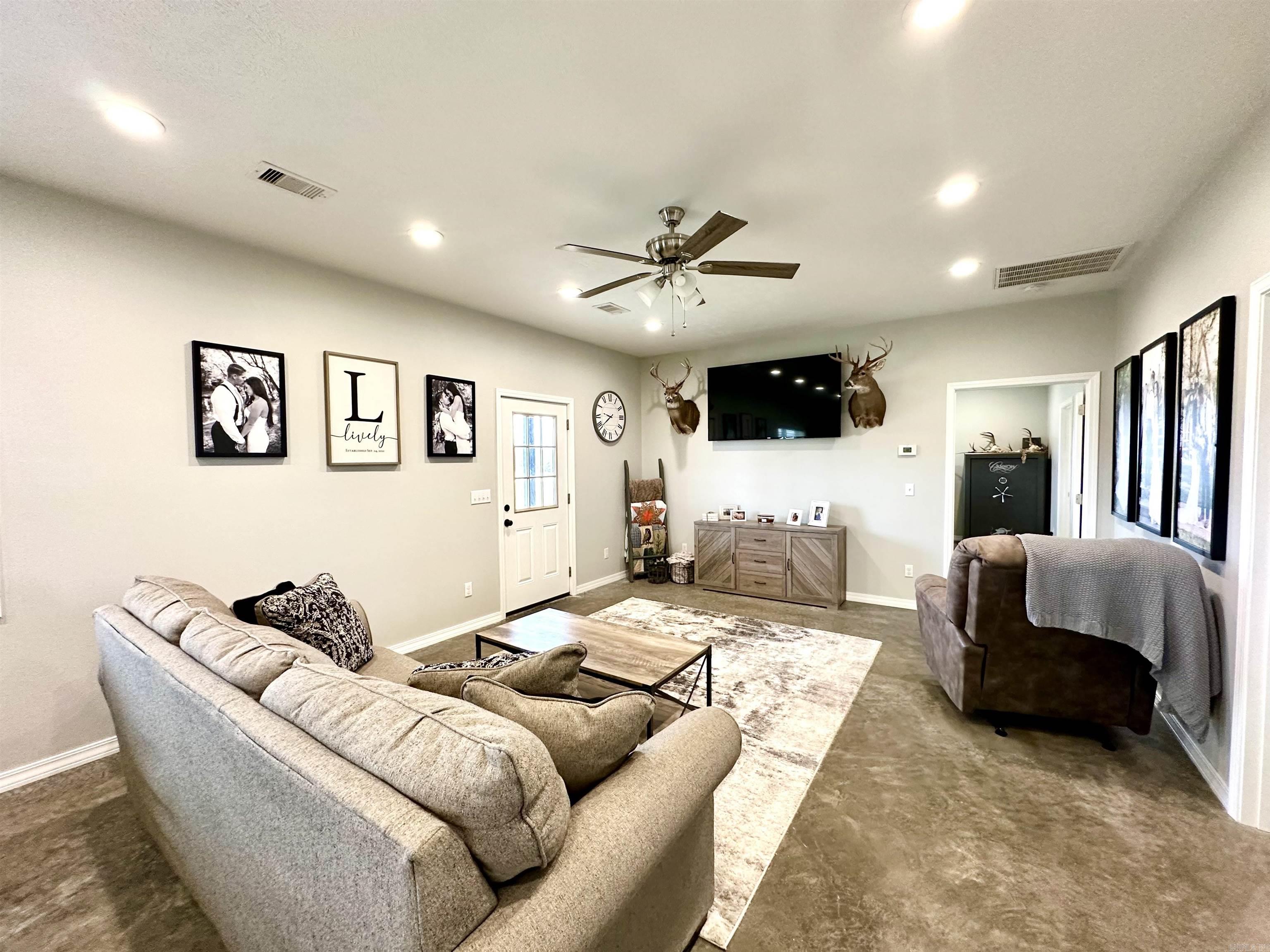 TROTTER ACRES - Residential