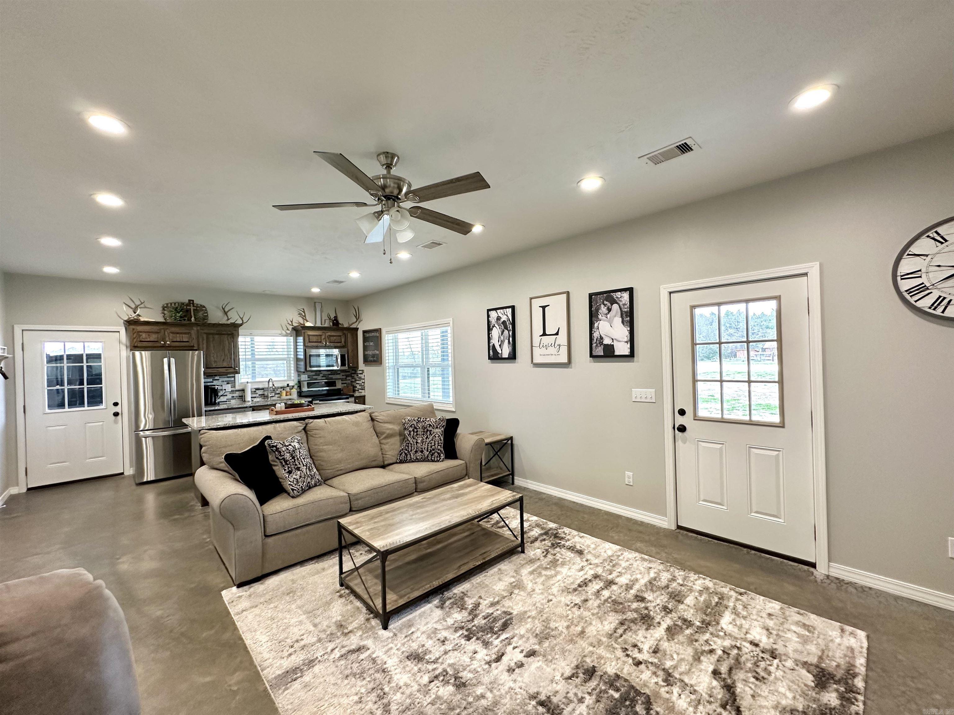 TROTTER ACRES - Residential