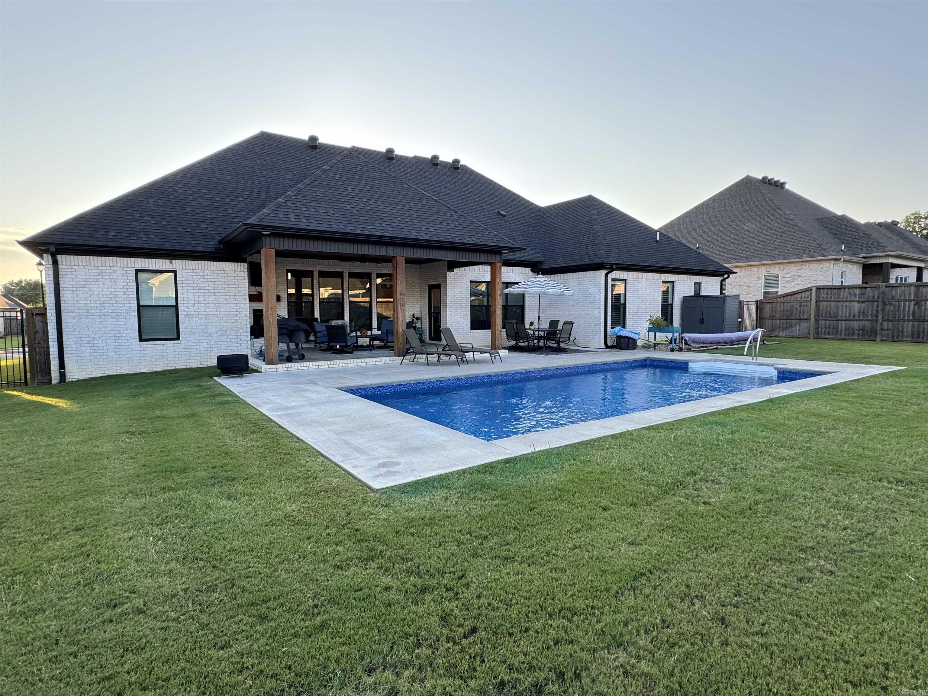 WINTERBROOK - Residential