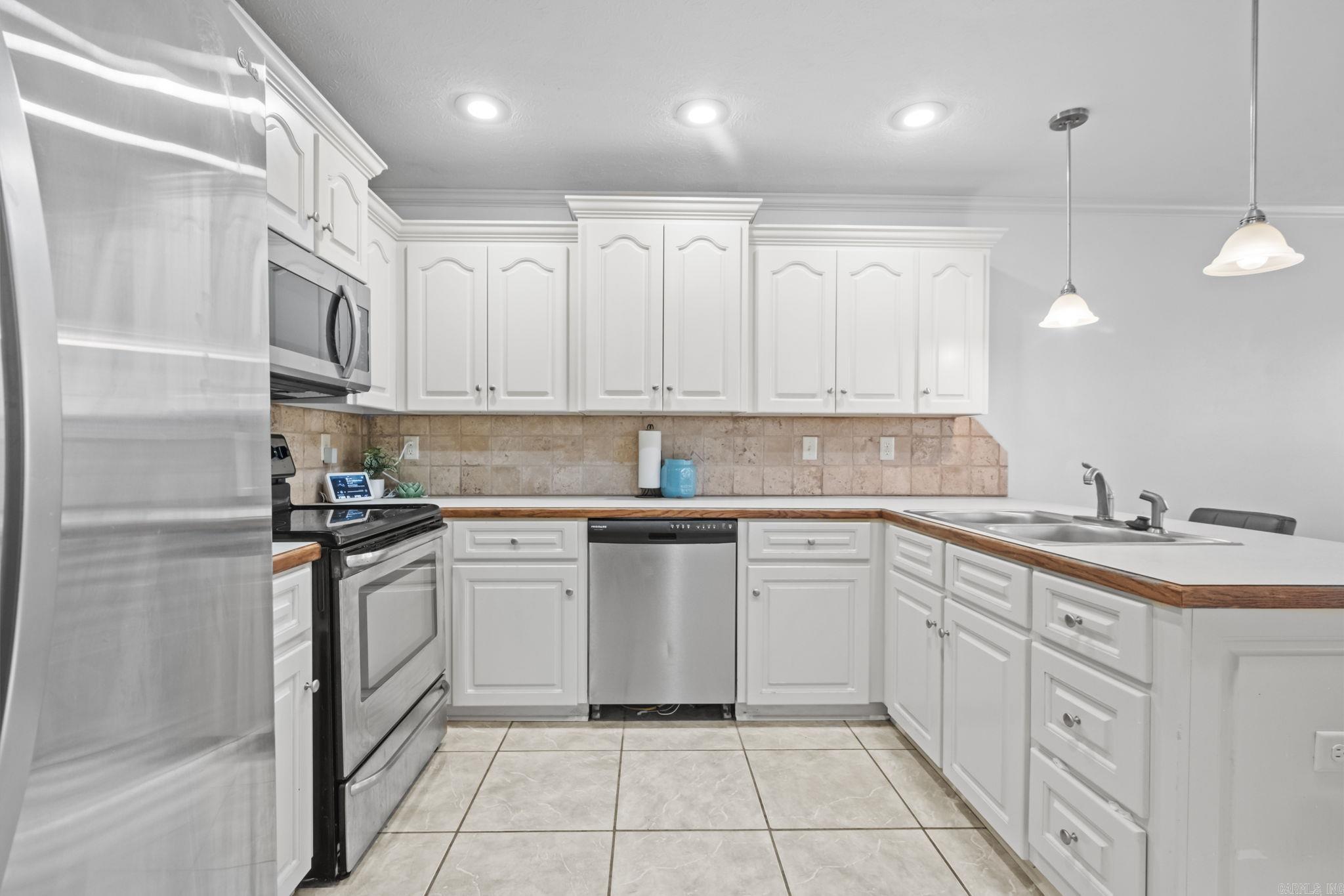 MAGNESS CREEK SUBDIVISION - Residential