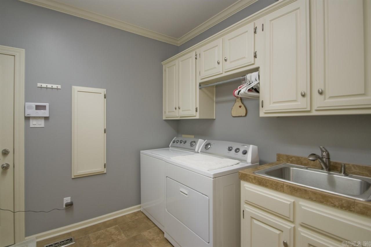 CHENAL VALLEY CHAMPAGNOLLE COURT - Residential