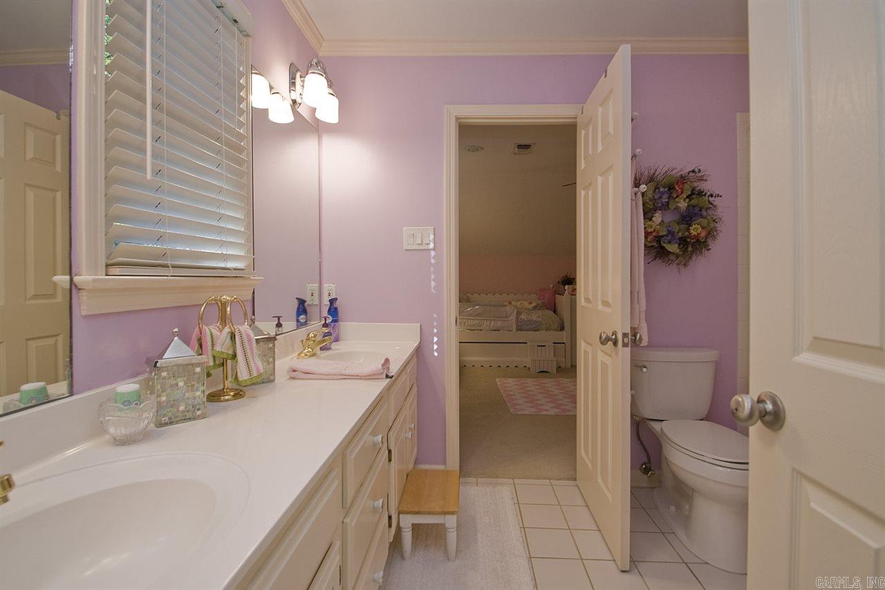 CHENAL VALLEY CHAMPAGNOLLE COURT - Residential