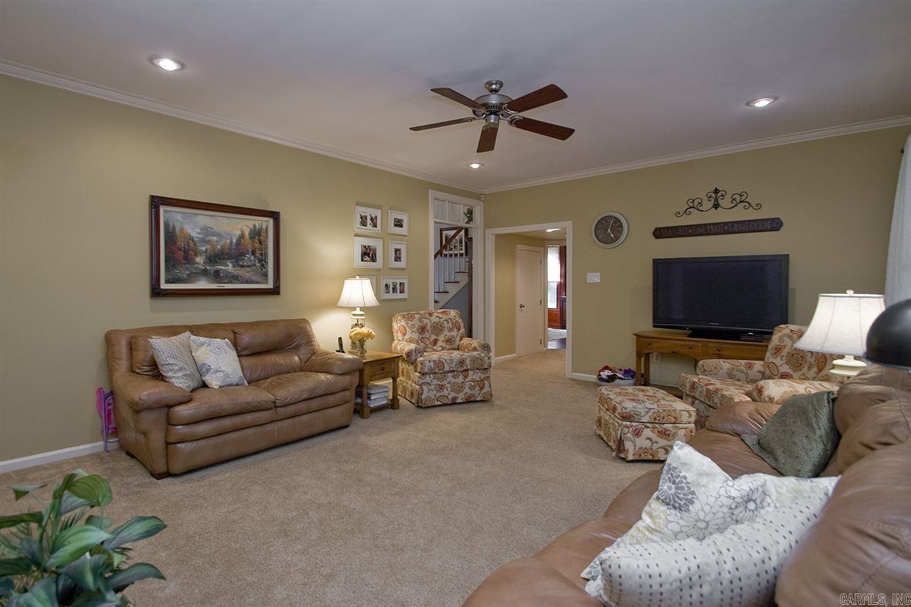 CHENAL VALLEY CHAMPAGNOLLE COURT - Residential