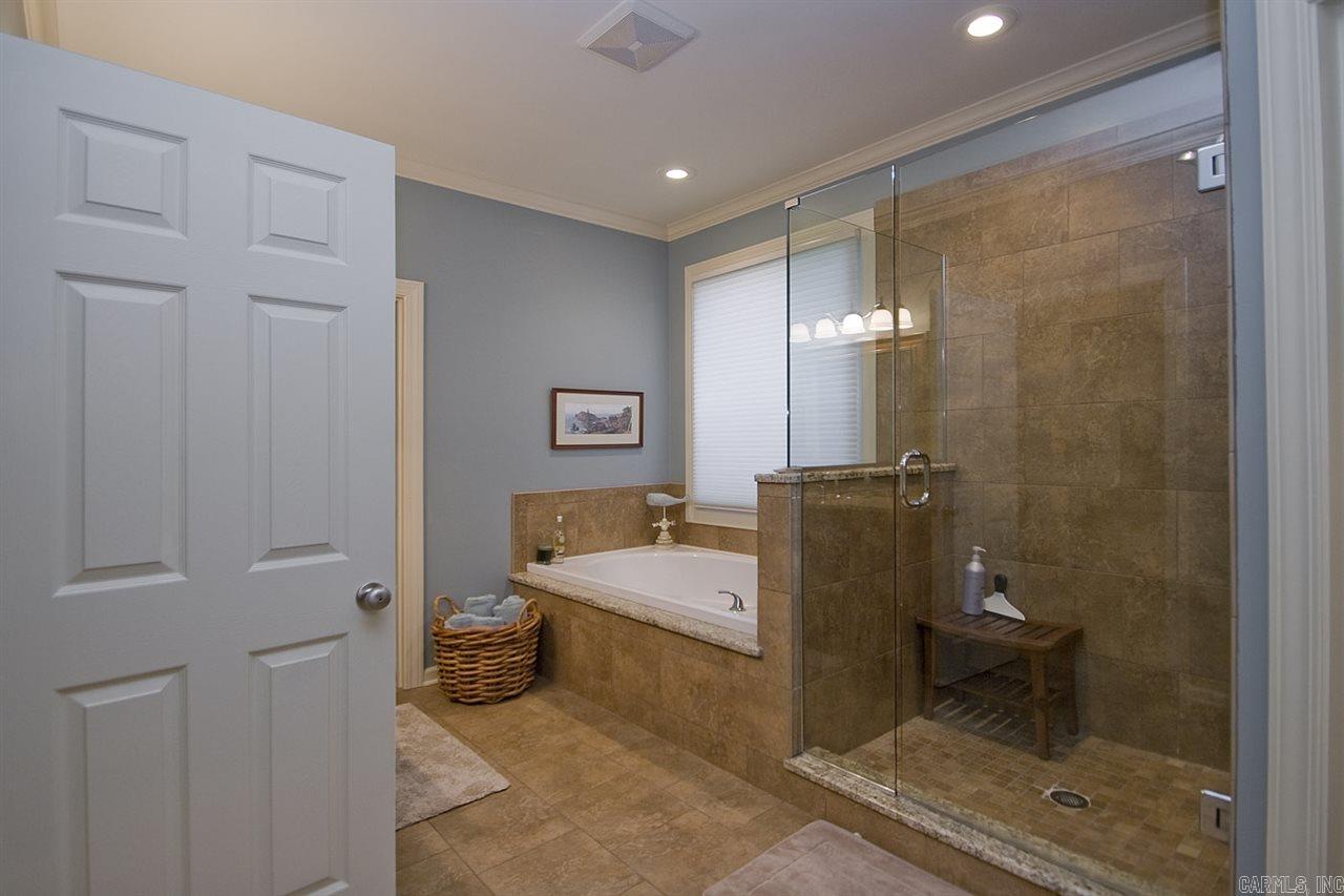 CHENAL VALLEY CHAMPAGNOLLE COURT - Residential