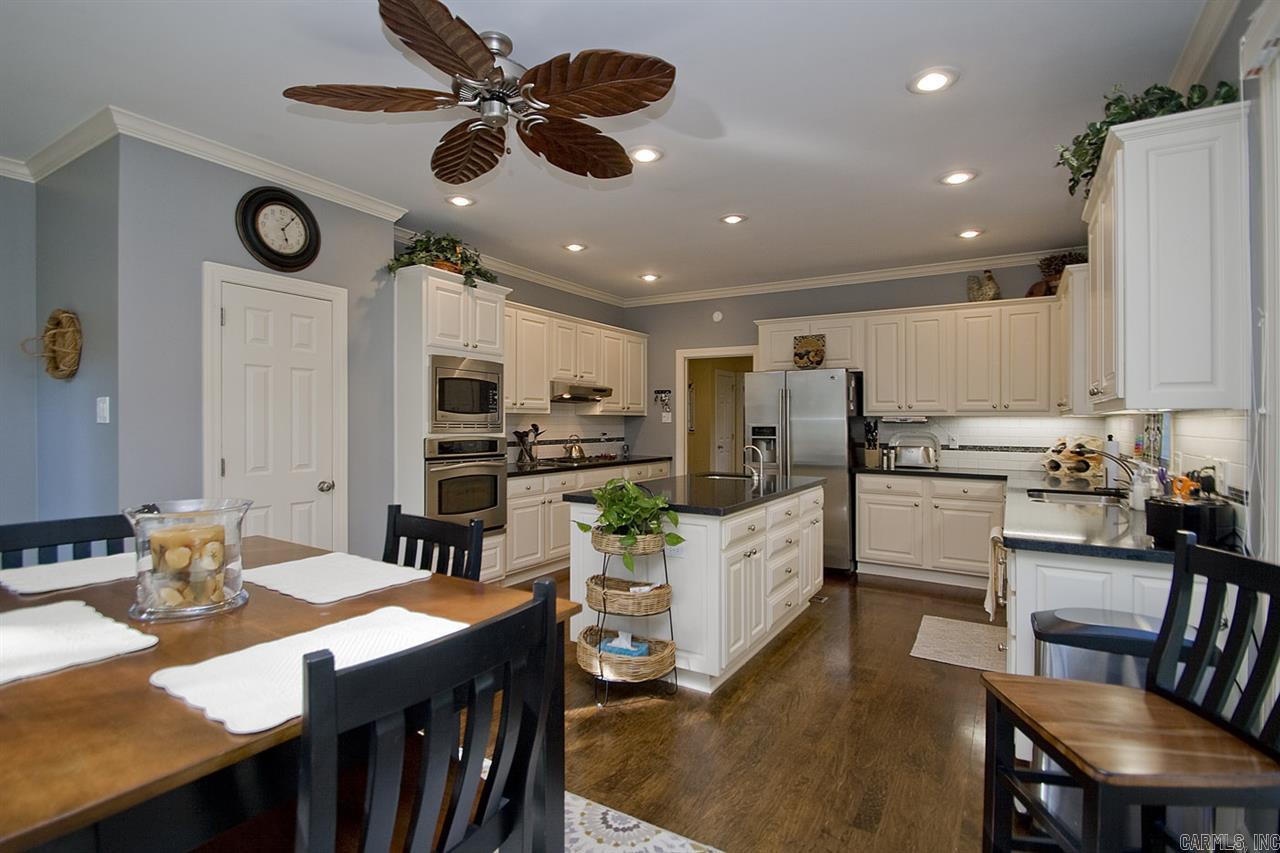 CHENAL VALLEY CHAMPAGNOLLE COURT - Residential