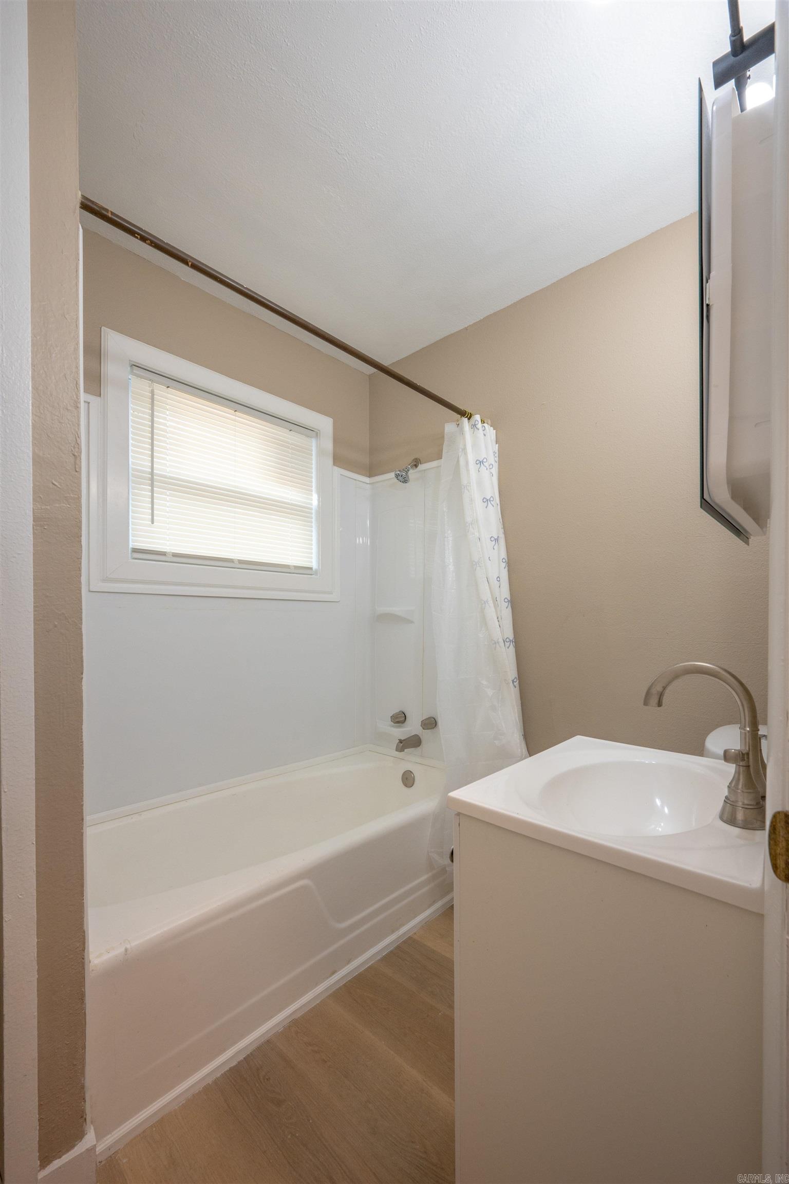 BATES M&B - Residential