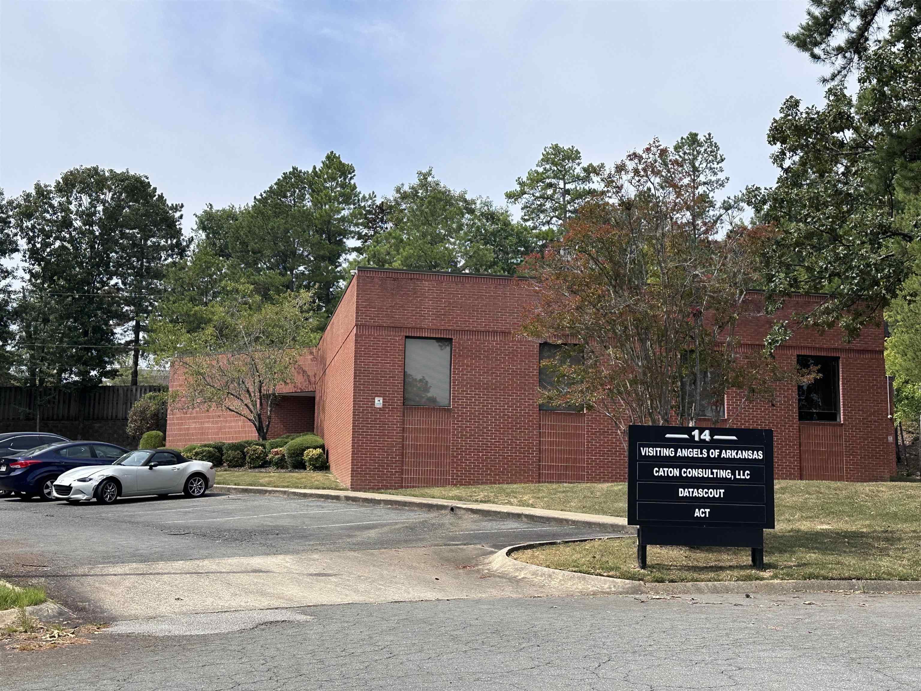 Investments opportunity!! 100% occupied long term tenants. Located in West Little Rock in an office park setting. 14 Office Park is a low maintenance all brick building. Ample parking a picnic area for Tenants and guest. Two of the three Tenants have been on location since 2014 and 2106. Common areas have been recently renovated. 100% occupancy. Agent see remarks.