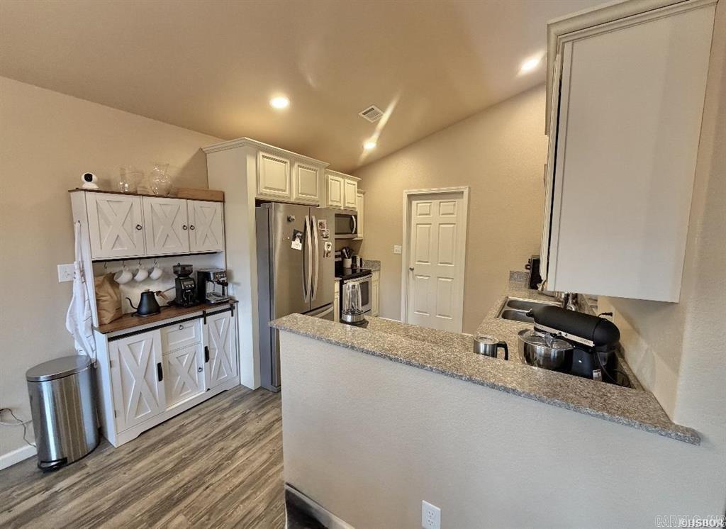 HICKORY HILL - Residential