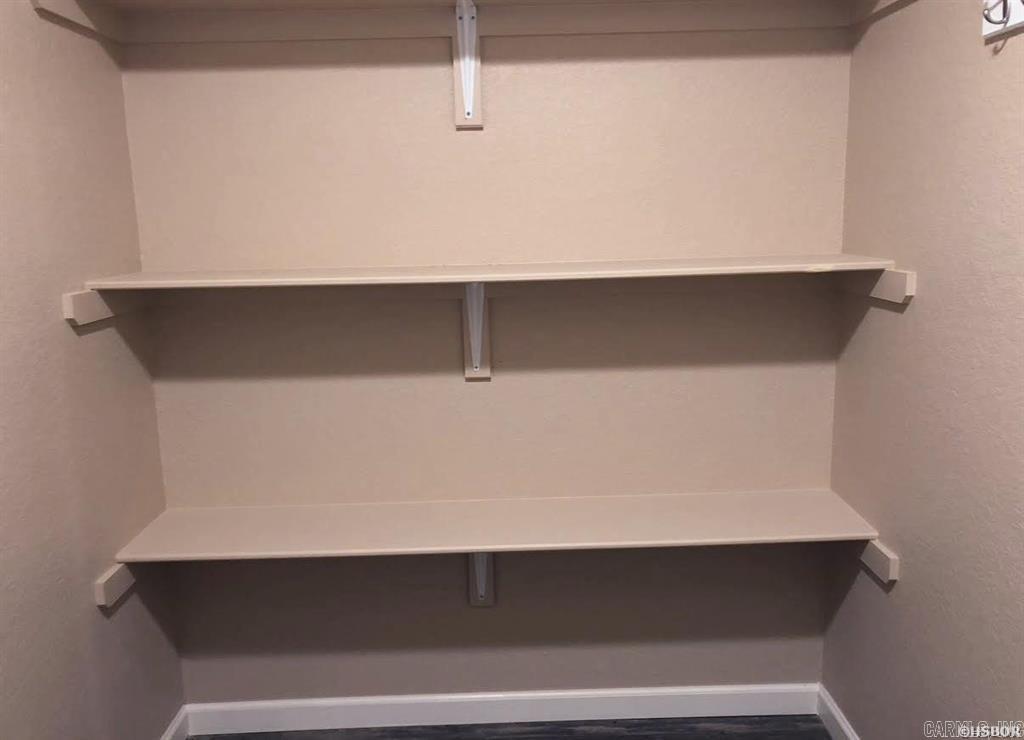 HICKORY HILL - Residential