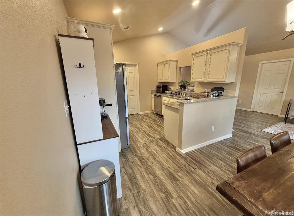 HICKORY HILL - Residential