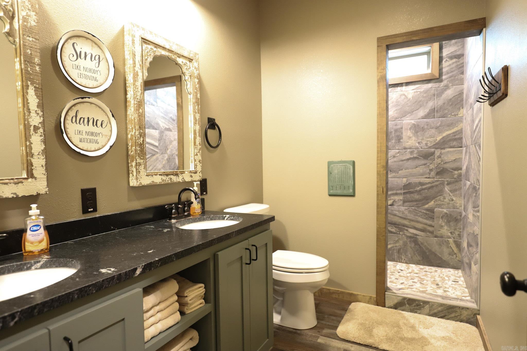 RIVER ROCK RANCH ESTATES - Residential