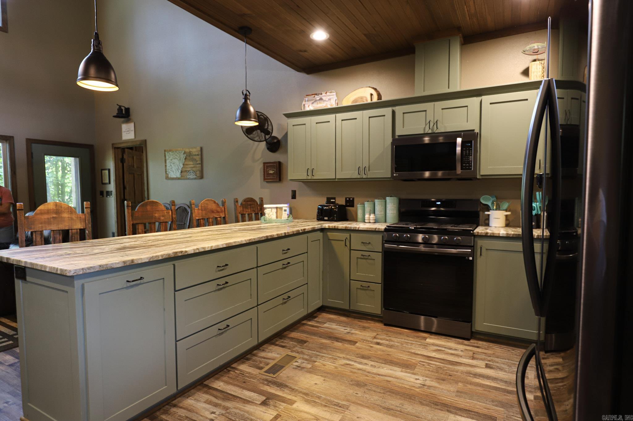 RIVER ROCK RANCH ESTATES - Residential
