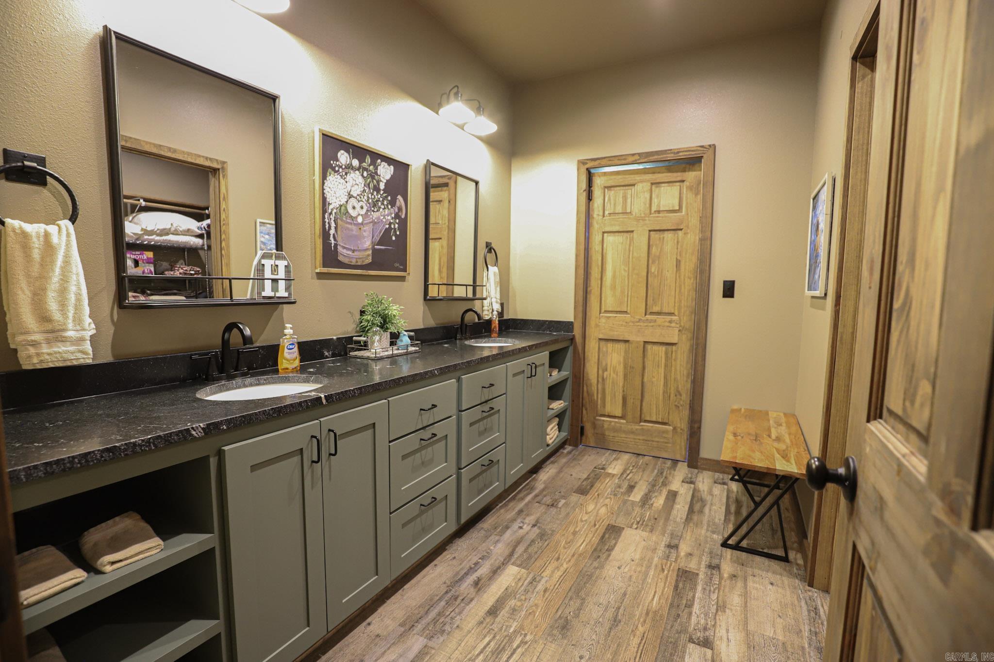 RIVER ROCK RANCH ESTATES - Residential