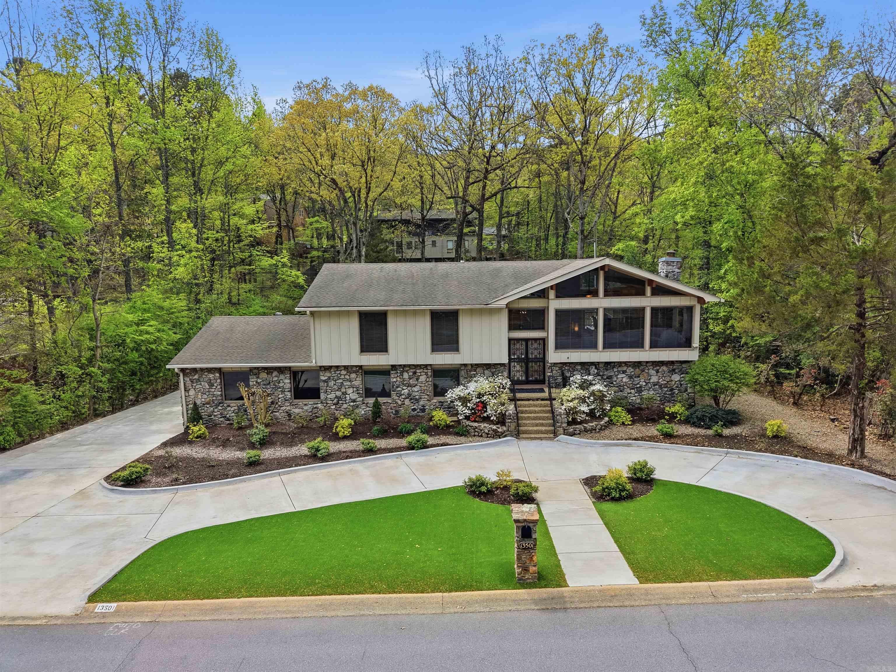 HILLSBOROUGH - Residential