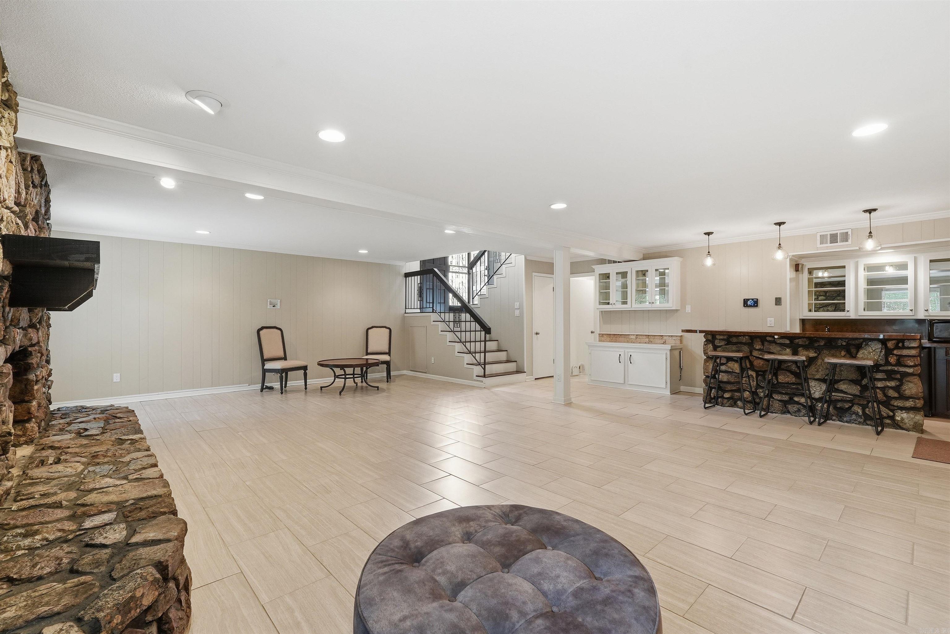 HILLSBOROUGH - Residential