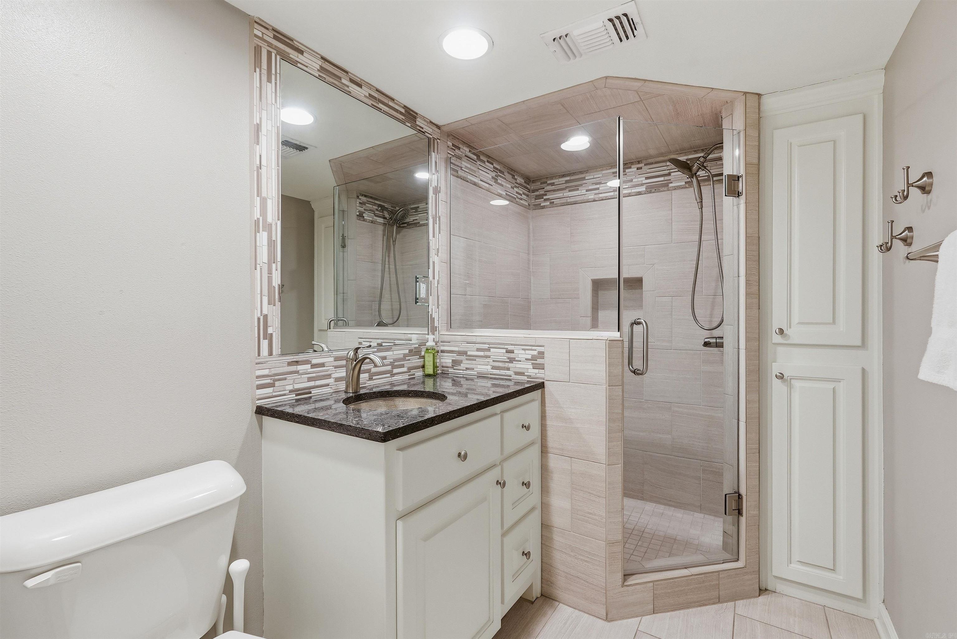 HILLSBOROUGH - Residential