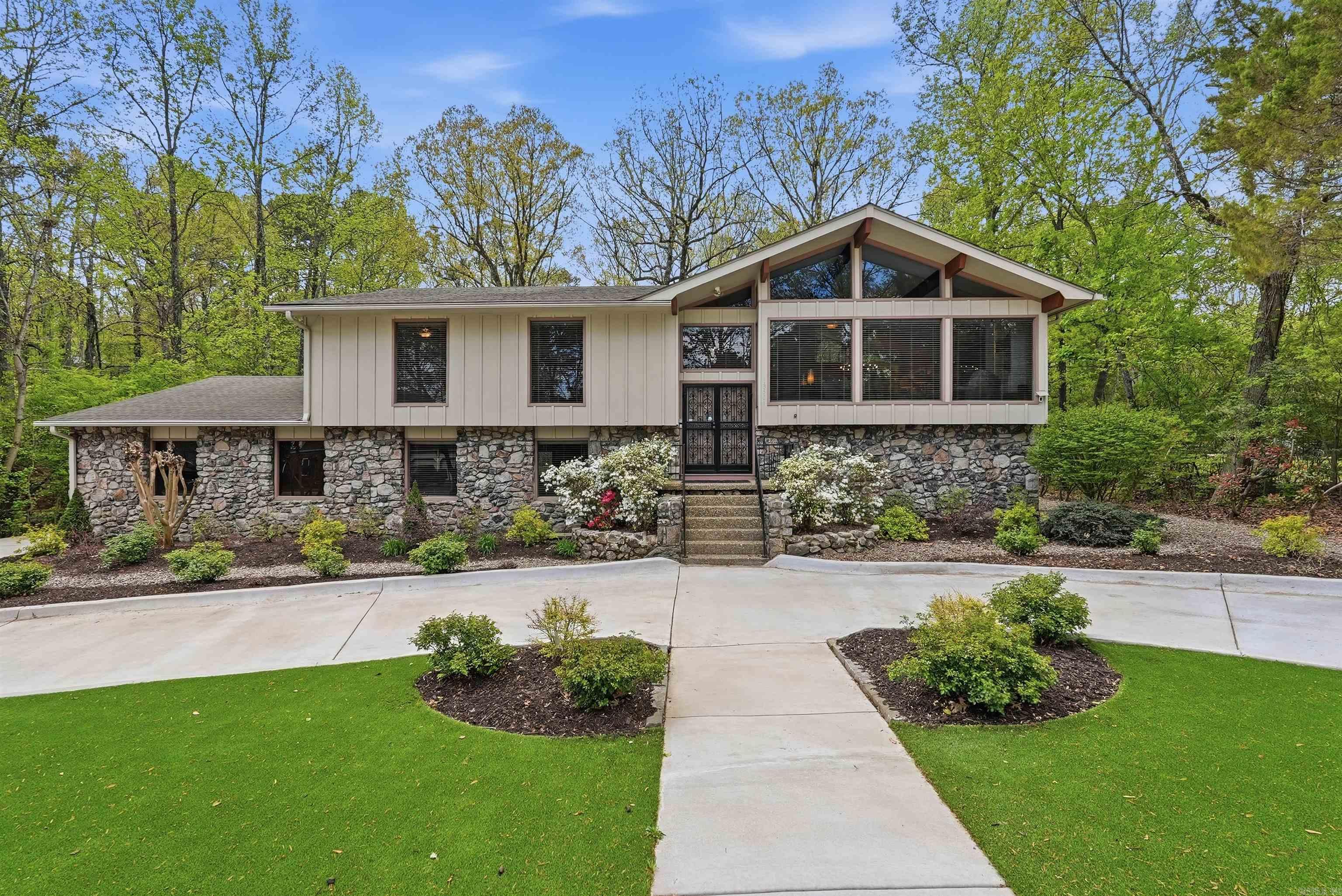 HILLSBOROUGH - Residential