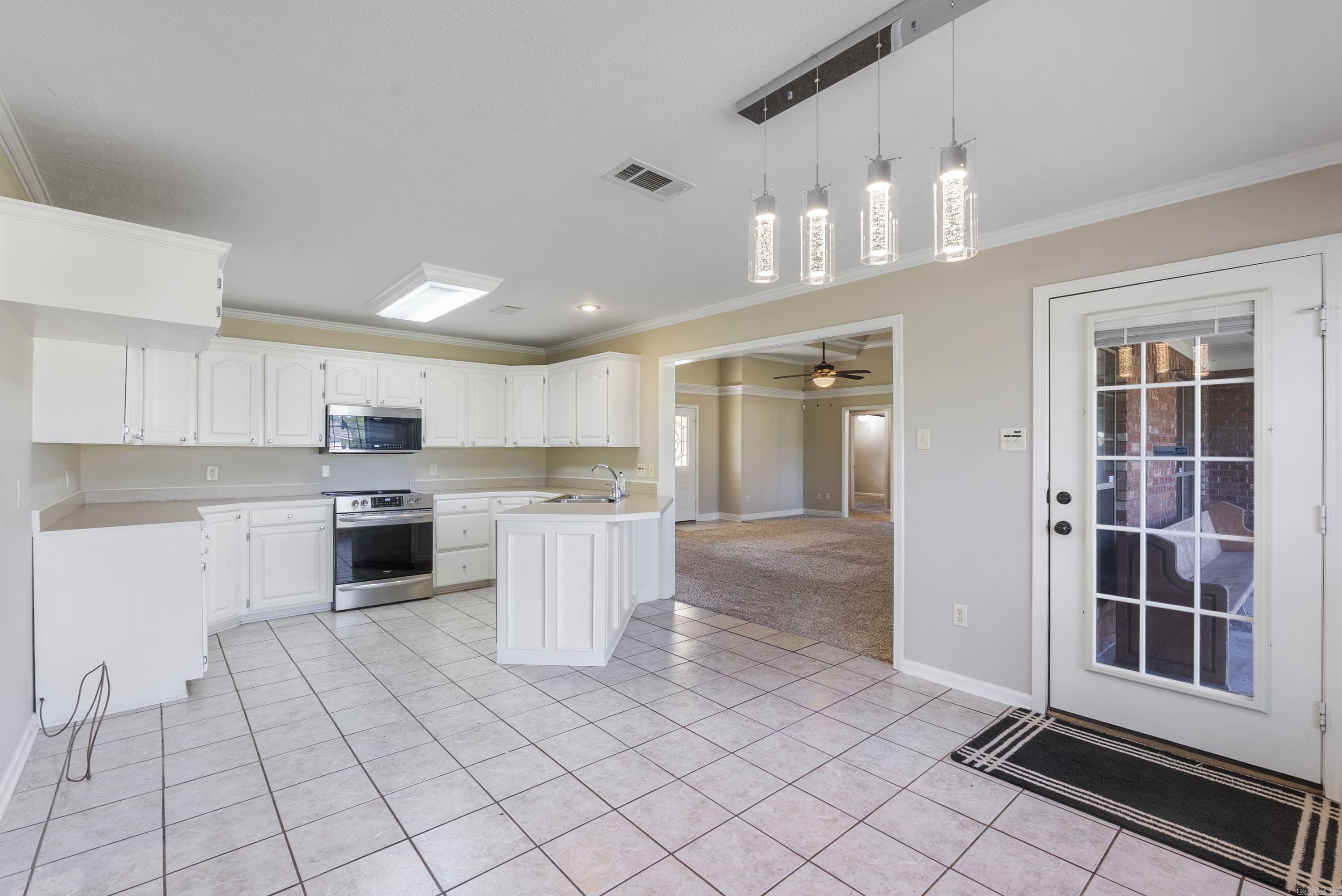 CORNERSTONE NORTH - Residential