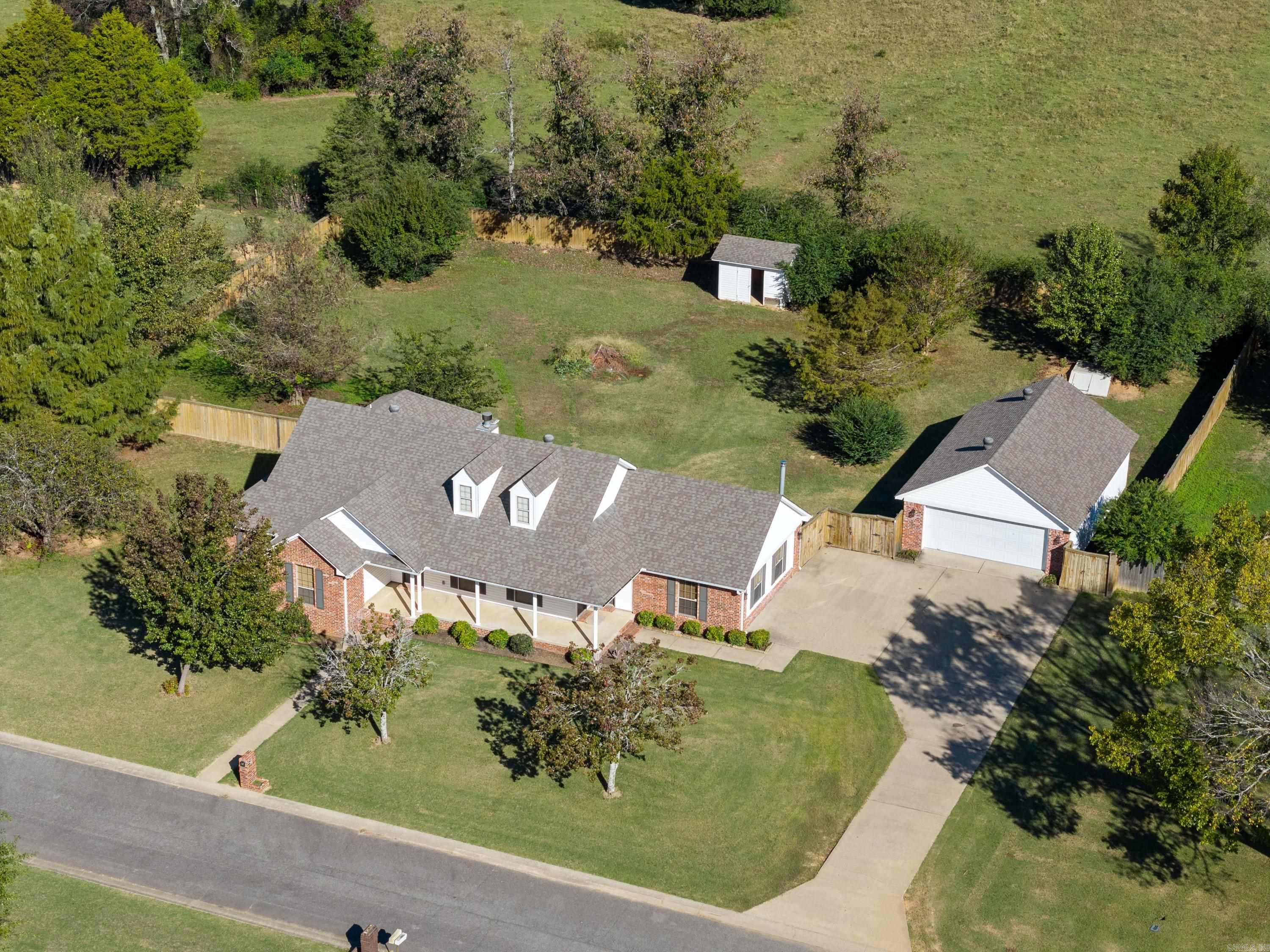 CORNERSTONE NORTH - Residential