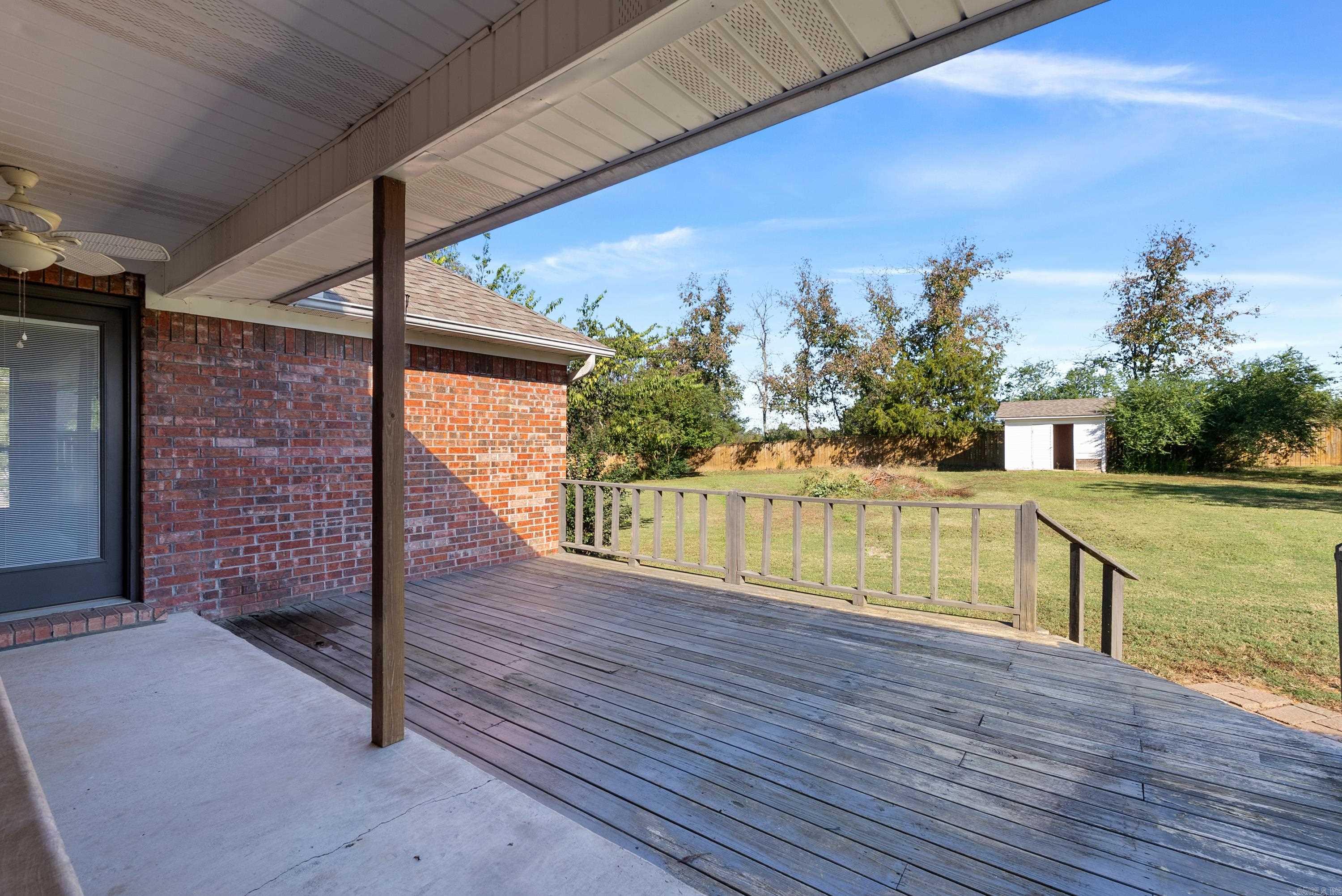 CORNERSTONE NORTH - Residential
