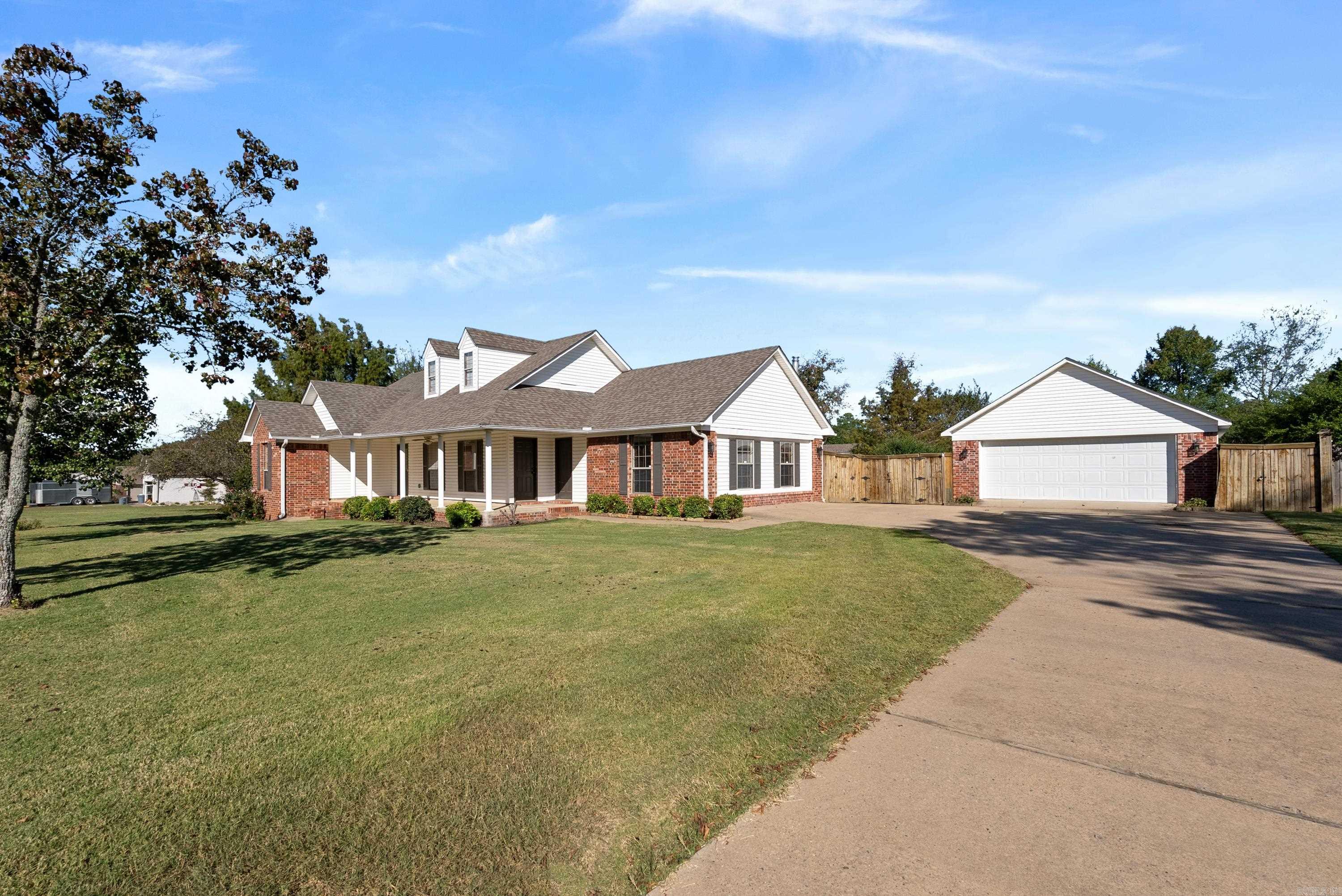 CORNERSTONE NORTH - Residential
