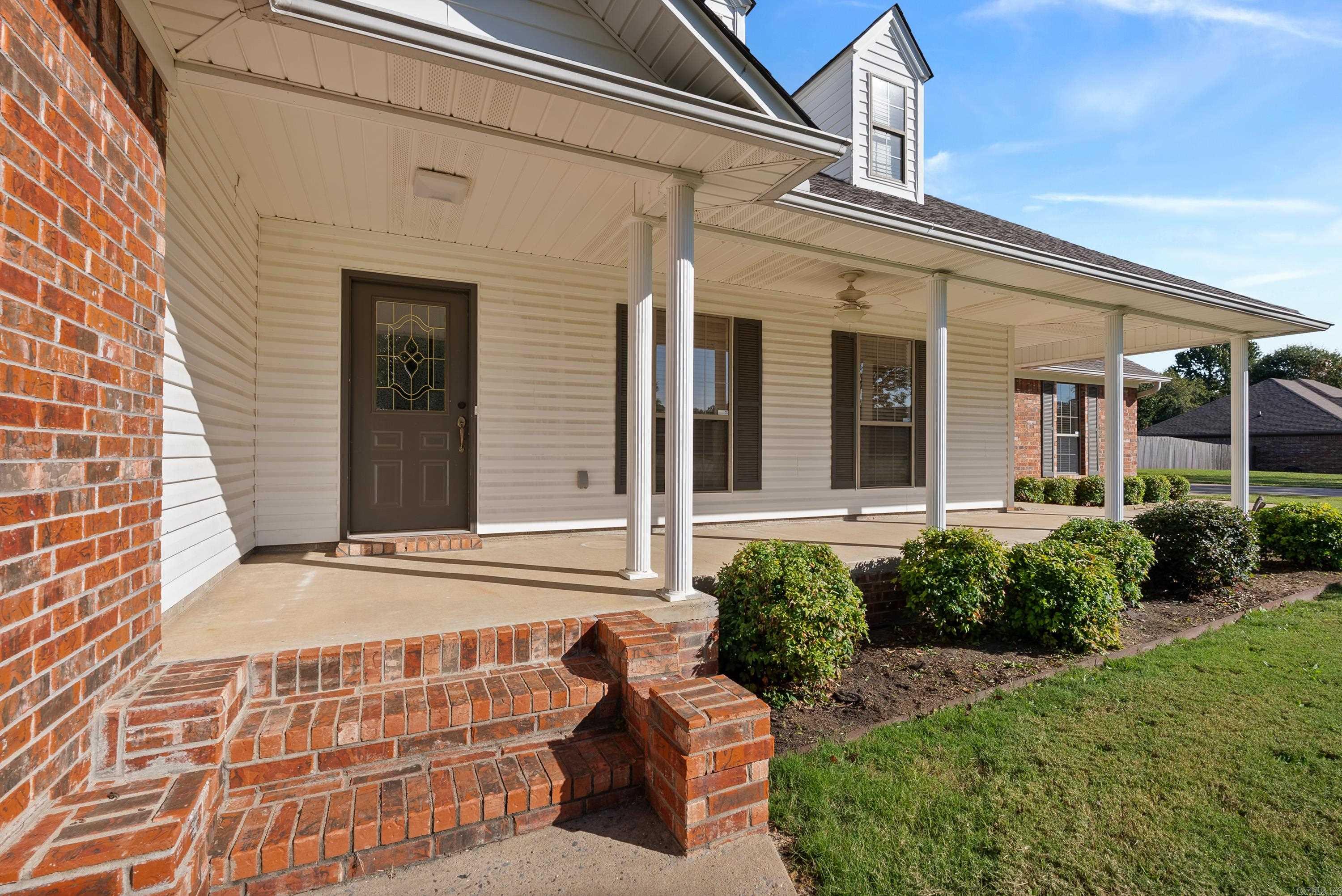 CORNERSTONE NORTH - Residential