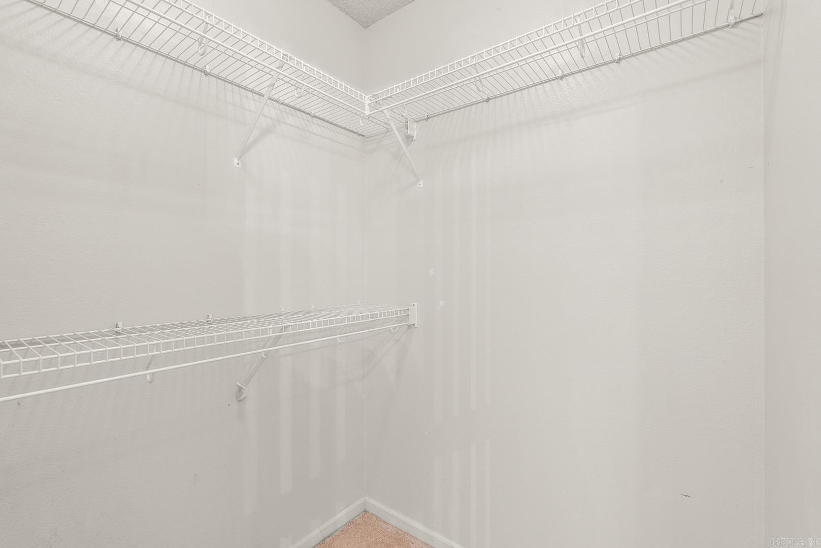 WESTHAMPTON - Residential