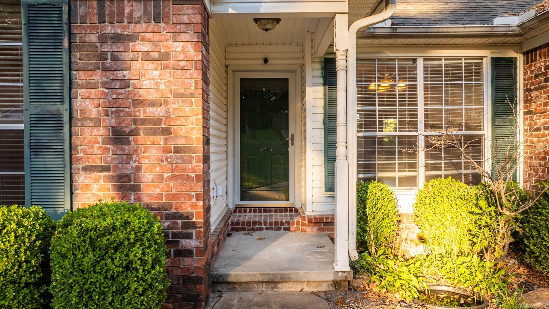 WESTHAMPTON - Residential