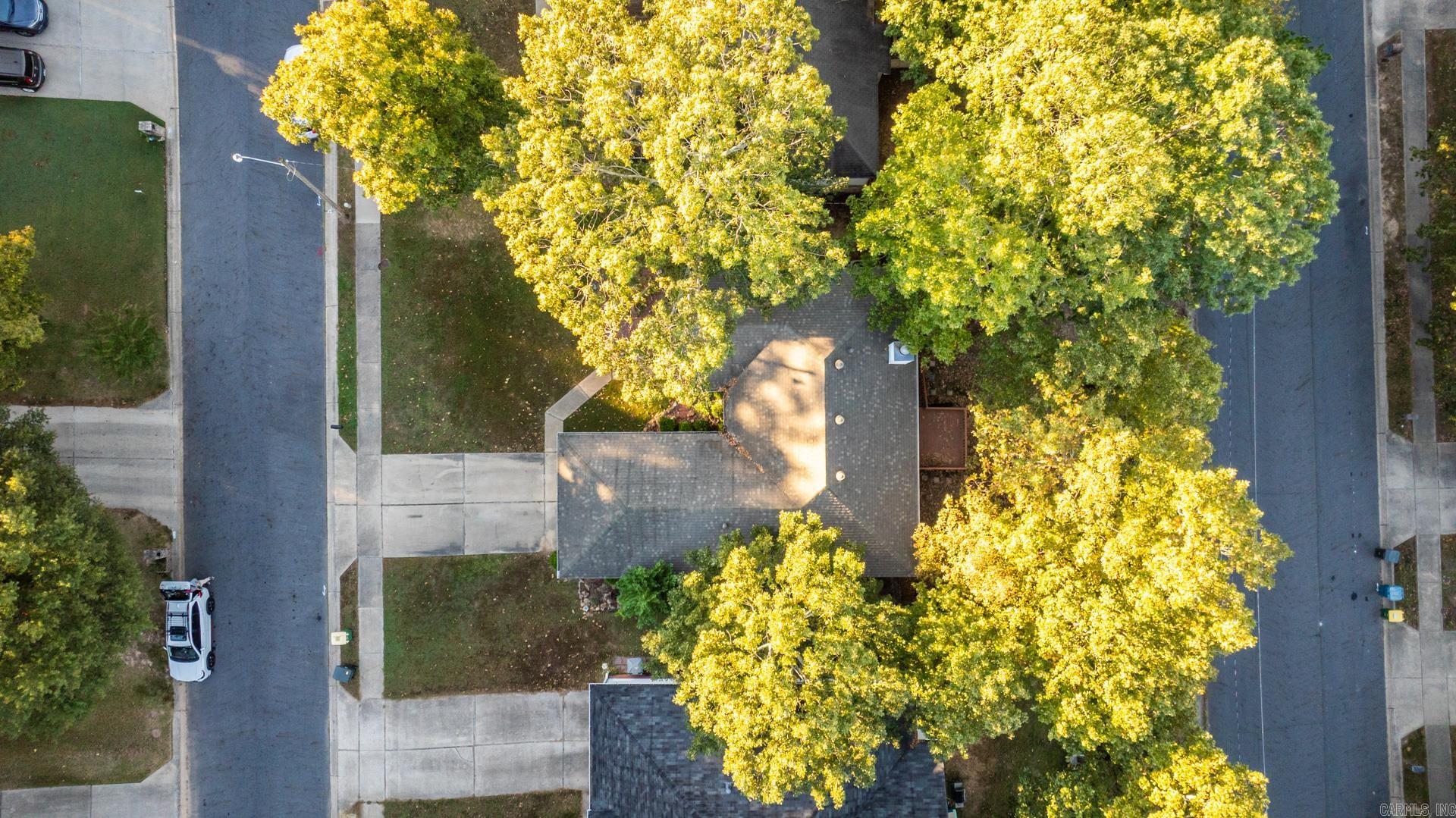 WESTHAMPTON - Residential